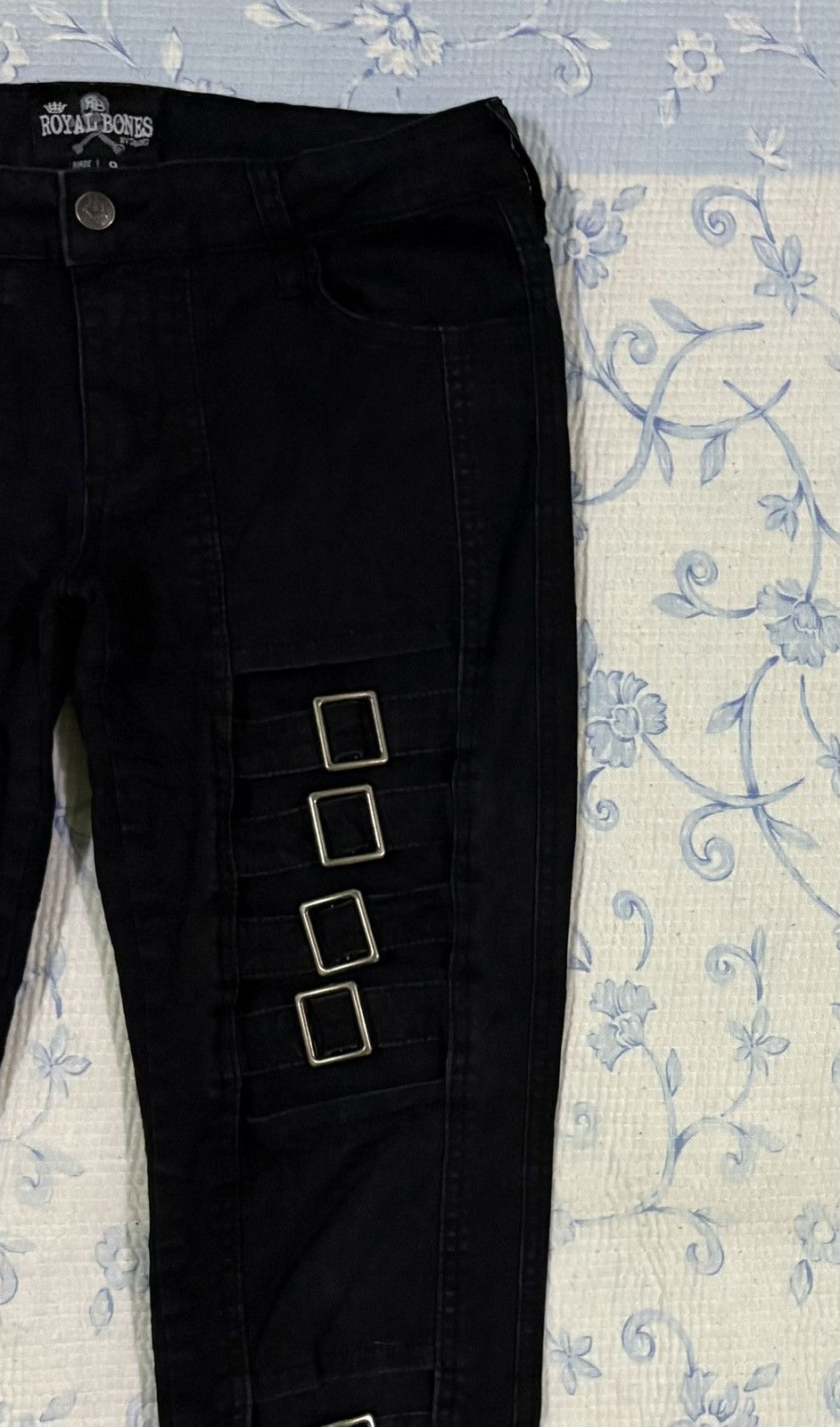 Other Royal Bones Streetwear Distressed Denim Size US 31 - 6 Thumbnail