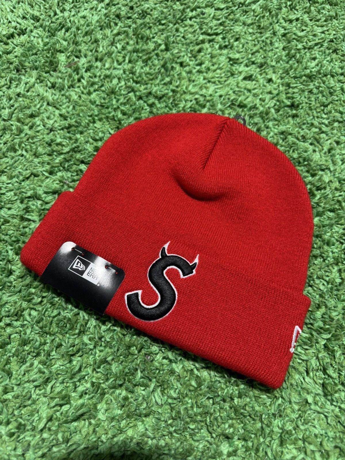 Supreme Supreme S Logo Beanie Size ONE SIZE - 1 Thumbnail