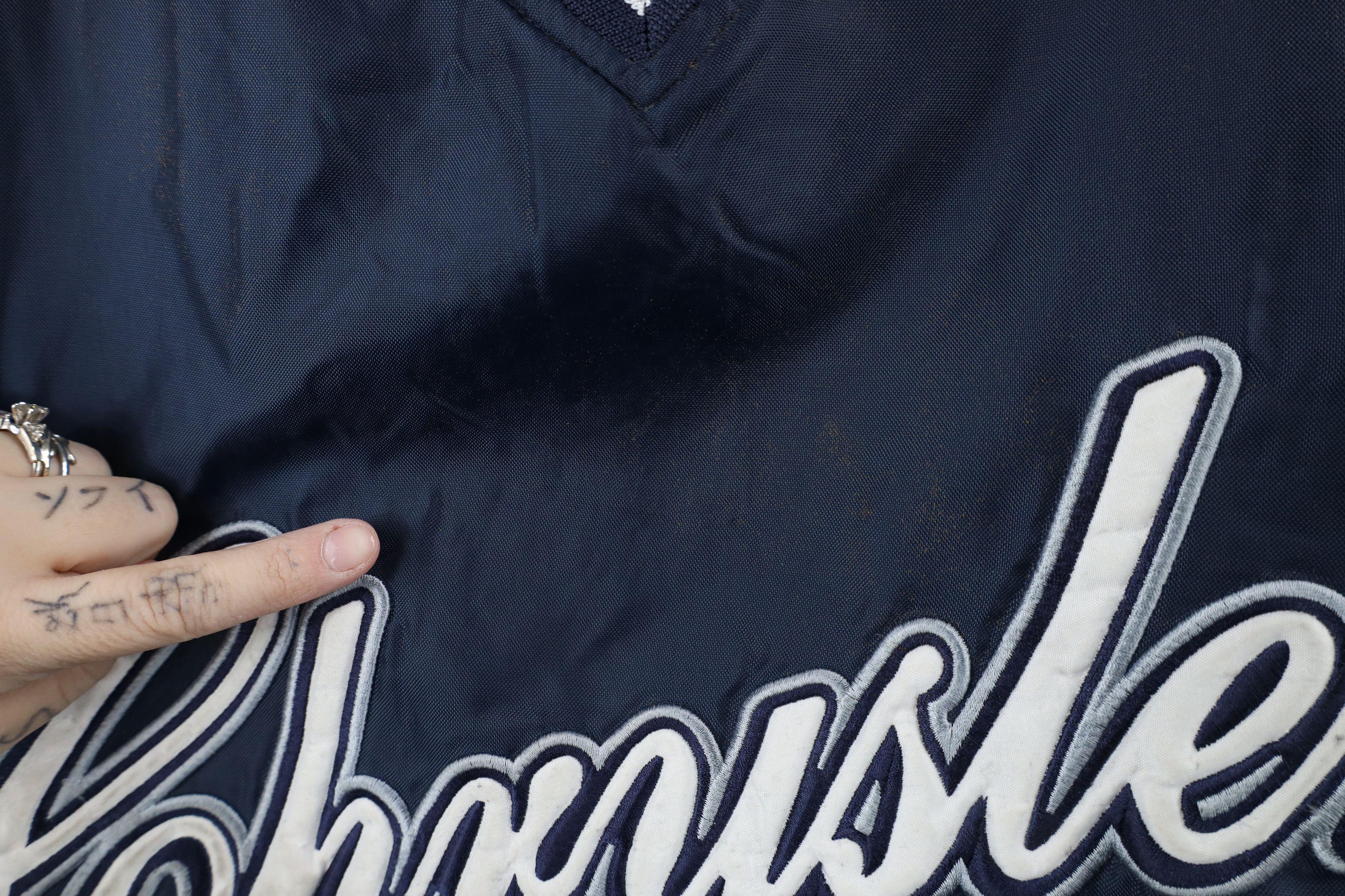 Vintage Vintage Y2K 2005 Out Script Chrysler Car Windbreaker Jacket Size US XL / EU 56 / 4 - 5 Thumbnail