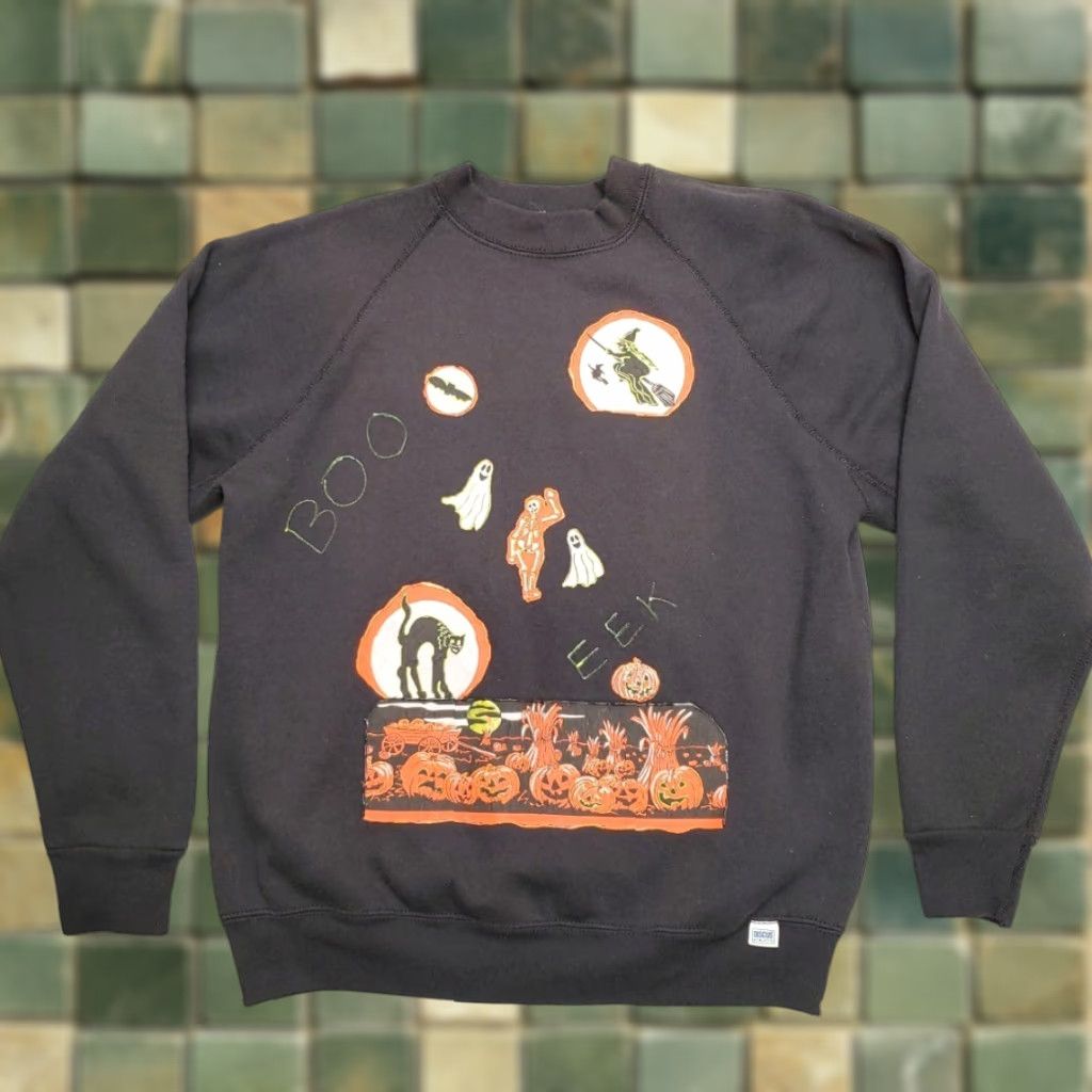 Vintage VINTAGE Halloween Sweatshirt Mens M Black Jack O Lantern Made in USA Retro Willow Bay Sweatshirt Pullover Crew Neck Cotton Blend Fleece Graphic Print Size US M / EU 48-50 / 2 - 1 Thumbnail