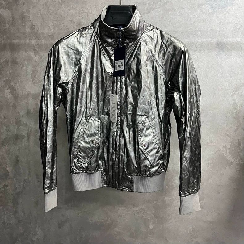 Louis Vuitton Louis Vuitton Silver Metallic Bomber Jacket - dmc Size US M / EU 48-50 / 2 - 1 Thumbnail