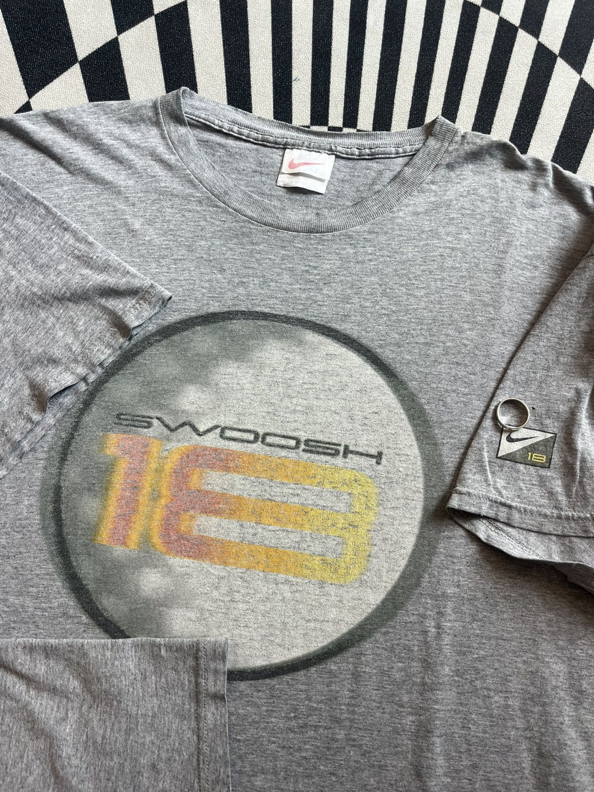 Nike Vintage NIKE SWOOSH 18 collection 90’s Tshirt Size US XL / EU 56 / 4 - 7 Thumbnail