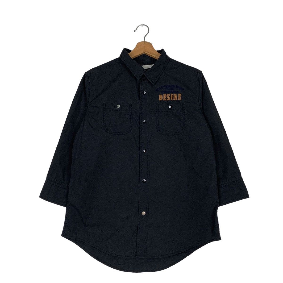 Japanese Brand DESIRE Big Logo 3 Quarter Sleeve Button Shirt #0645-C30 Size M / US 6-8 / IT 42-44 - 1 Thumbnail