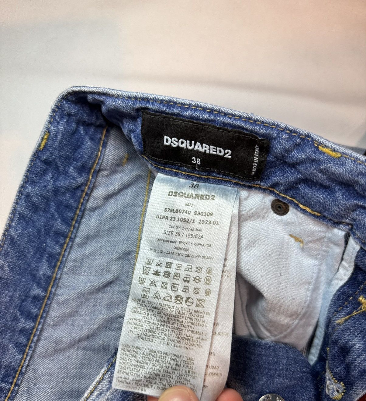 Dsquared2 *$995* 5 Pocket Navy Cool Girl Cropped Jean Size 2 24/25 NWT Size 26" / US 2 / IT 38 - 10 Thumbnail