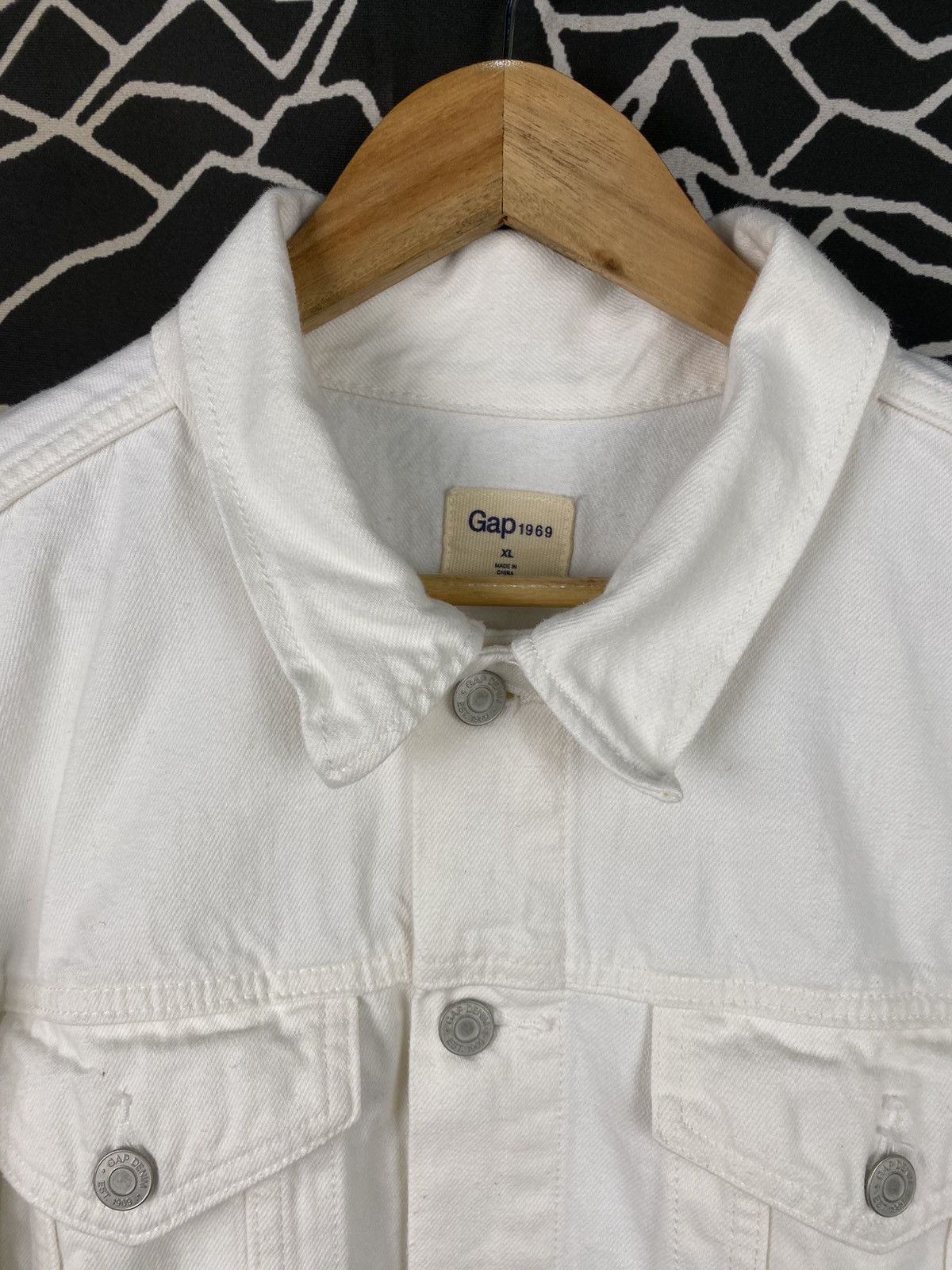 Gap Gap 1969 Premium White Denim Trucker Jacket Size US XL / EU 56 / 4 - 4 Thumbnail