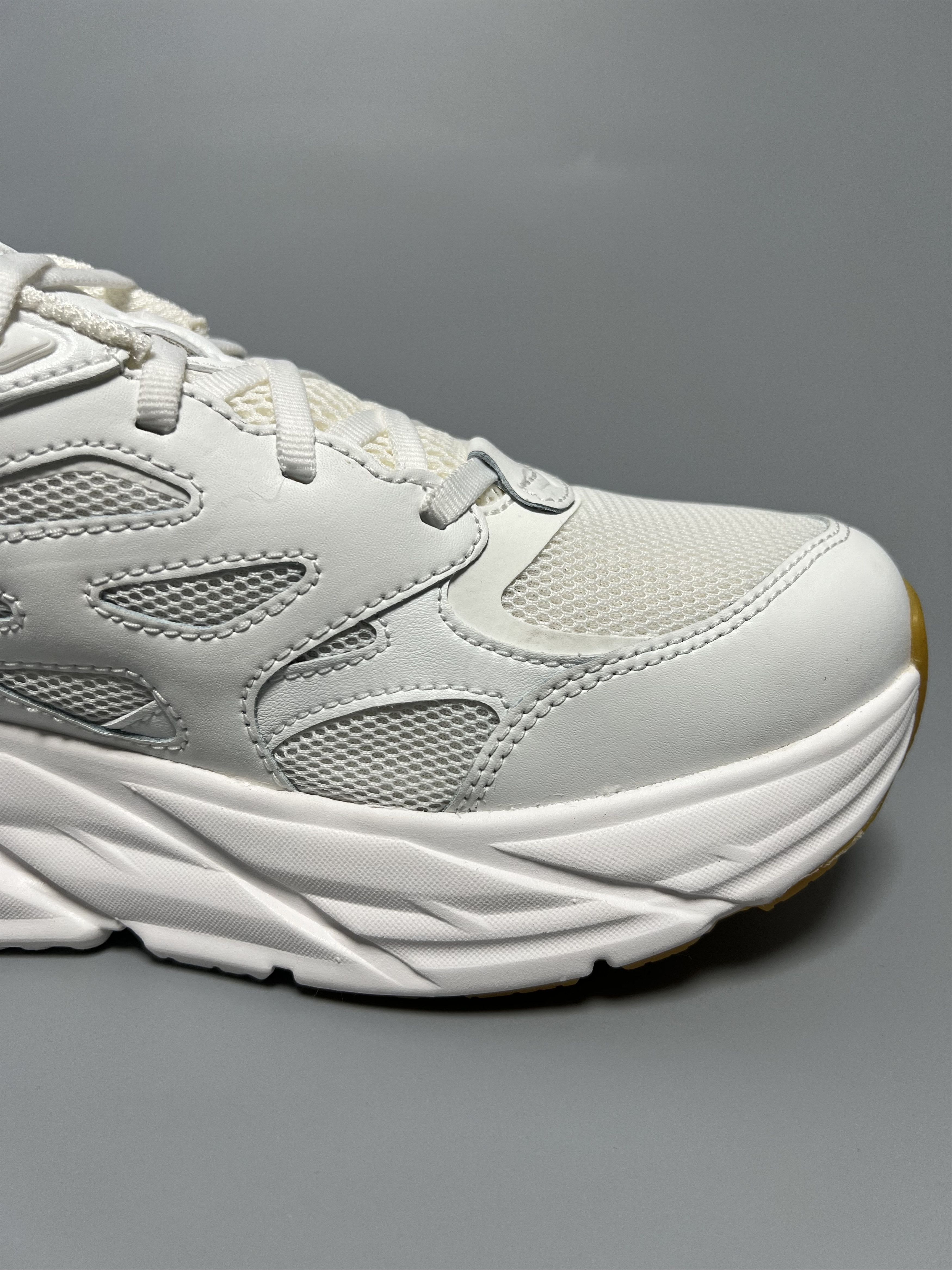 Hoka Hoka One One Clifton L Athletics Running Shoes 1160050-WWH Size US 10 / EU 43 - 7 Thumbnail