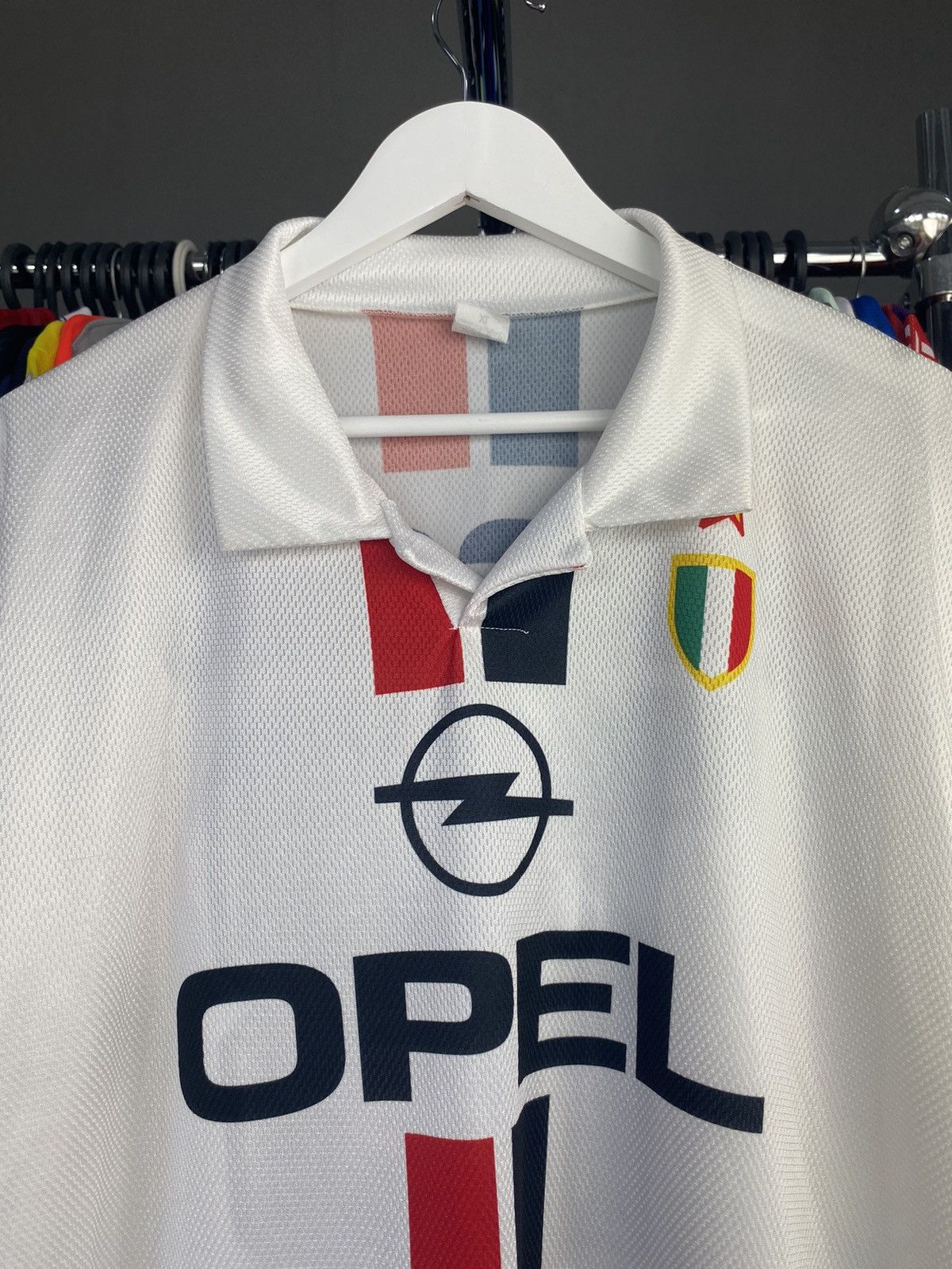 Vintage 1995/96 AC MILAN AWAY SOCCER FOOTBALL JERSEY SHIRT Size US XL / EU 56 / 4 - 4 Thumbnail