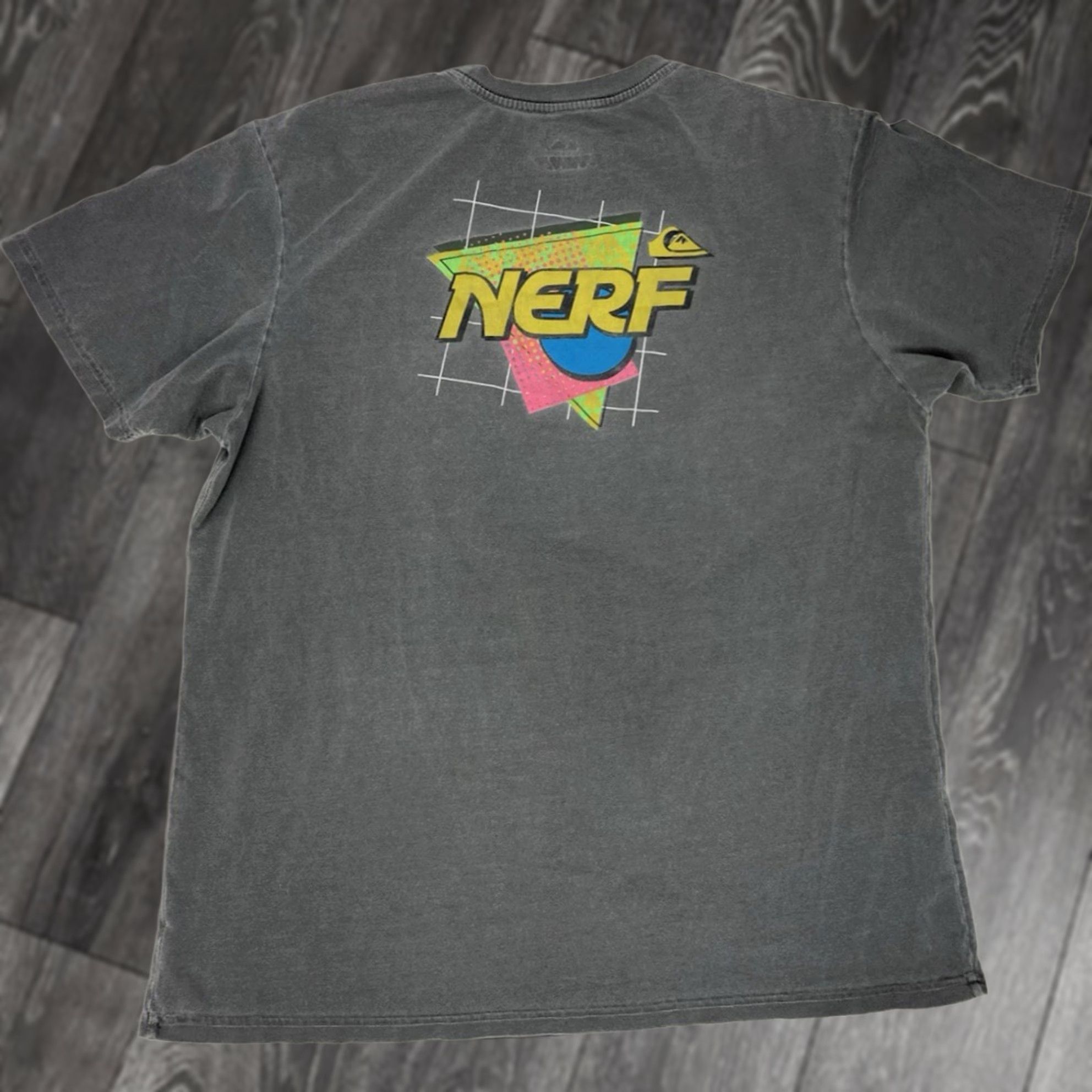 Quiksilver VINTAGE Quiksilver Nerf Graphic Pocket T-shirt Men XL Gray Short Sleeve Size US XL / EU 56 / 4 - 1 Thumbnail