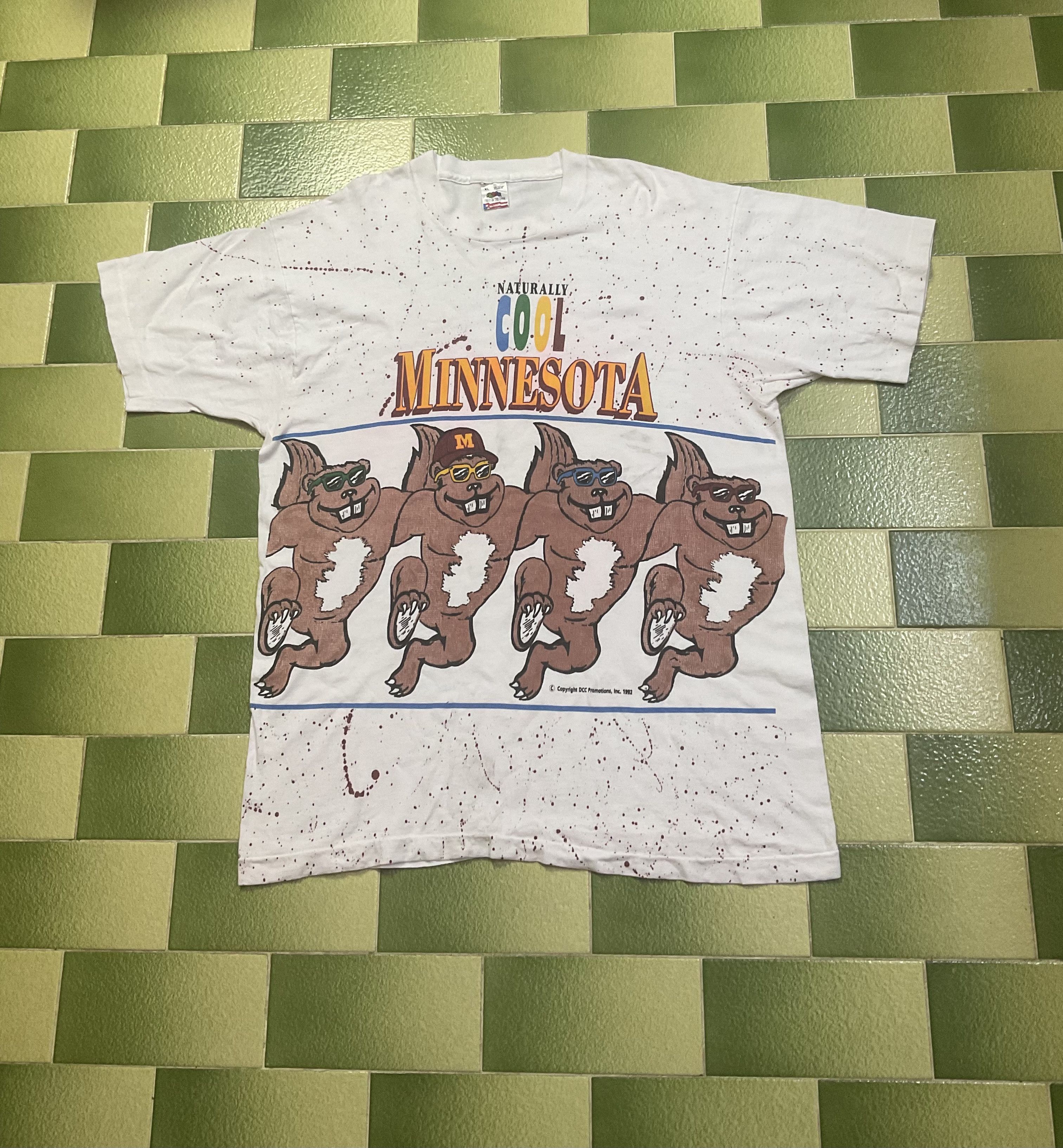 NCAA Vintage 1992 Minnesota Golden Gophers All Over Print T-Shirt Size US XL / EU 56 / 4 - 1 Thumbnail