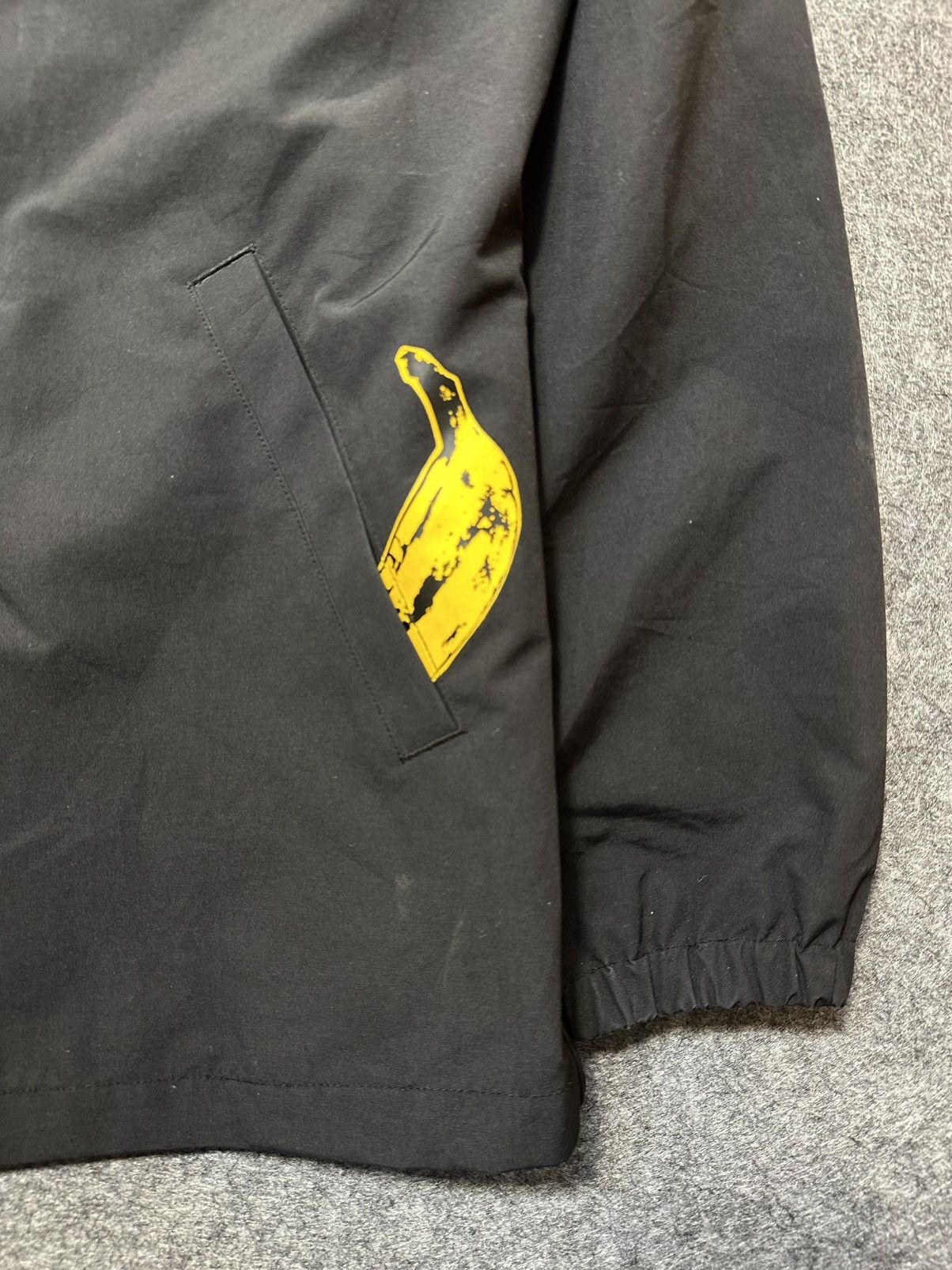Andy Warhol × Kaws × Uniqlo Uniqlo KAWS + Warhol coach jacket featuring a yellow banana. Size US L / EU 52-54 / 3 - 7 Thumbnail