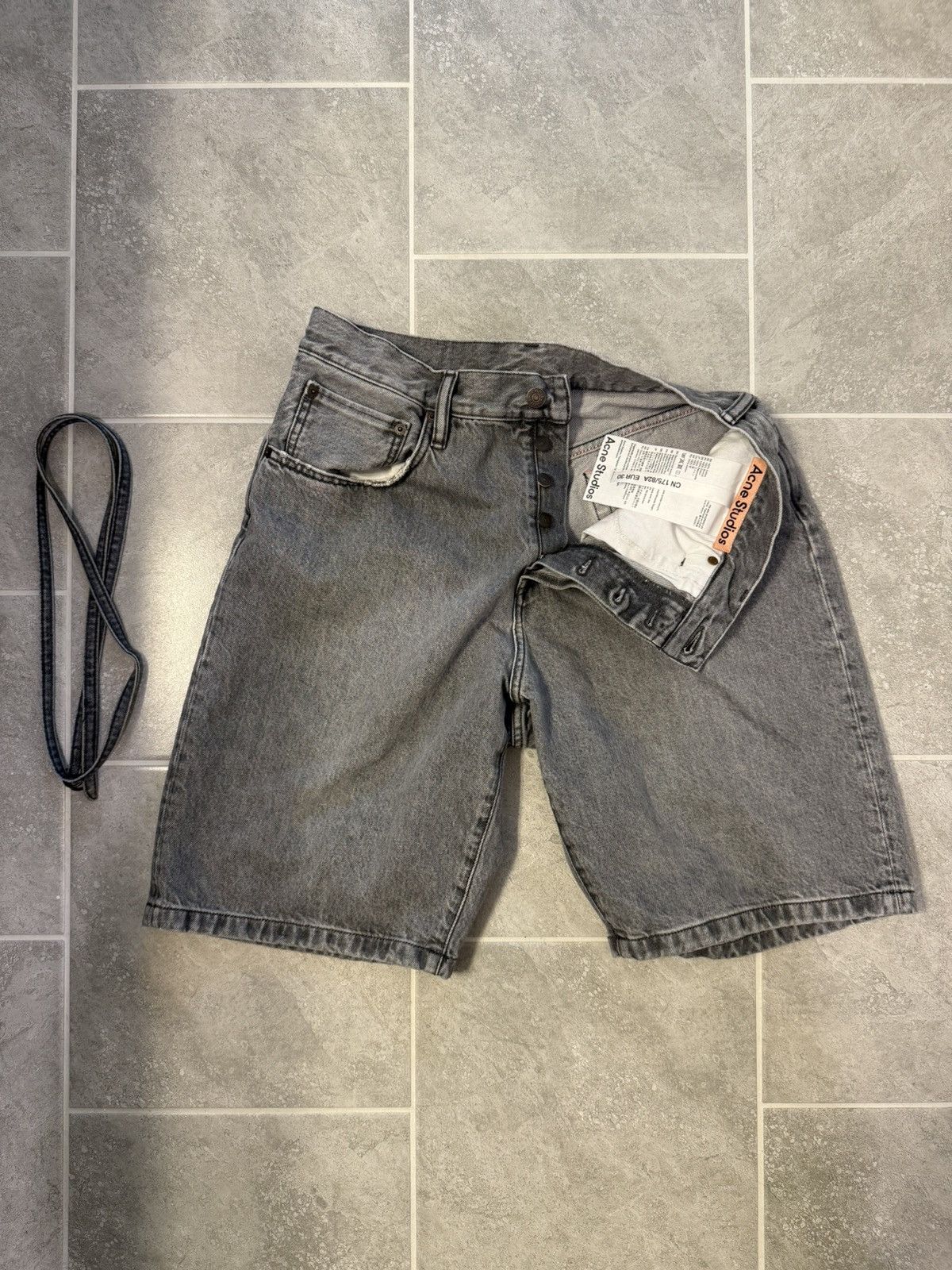 Acne Studios Acne studios 1991 shorts with belt Size US 30 / EU 46 - 2 Thumbnail