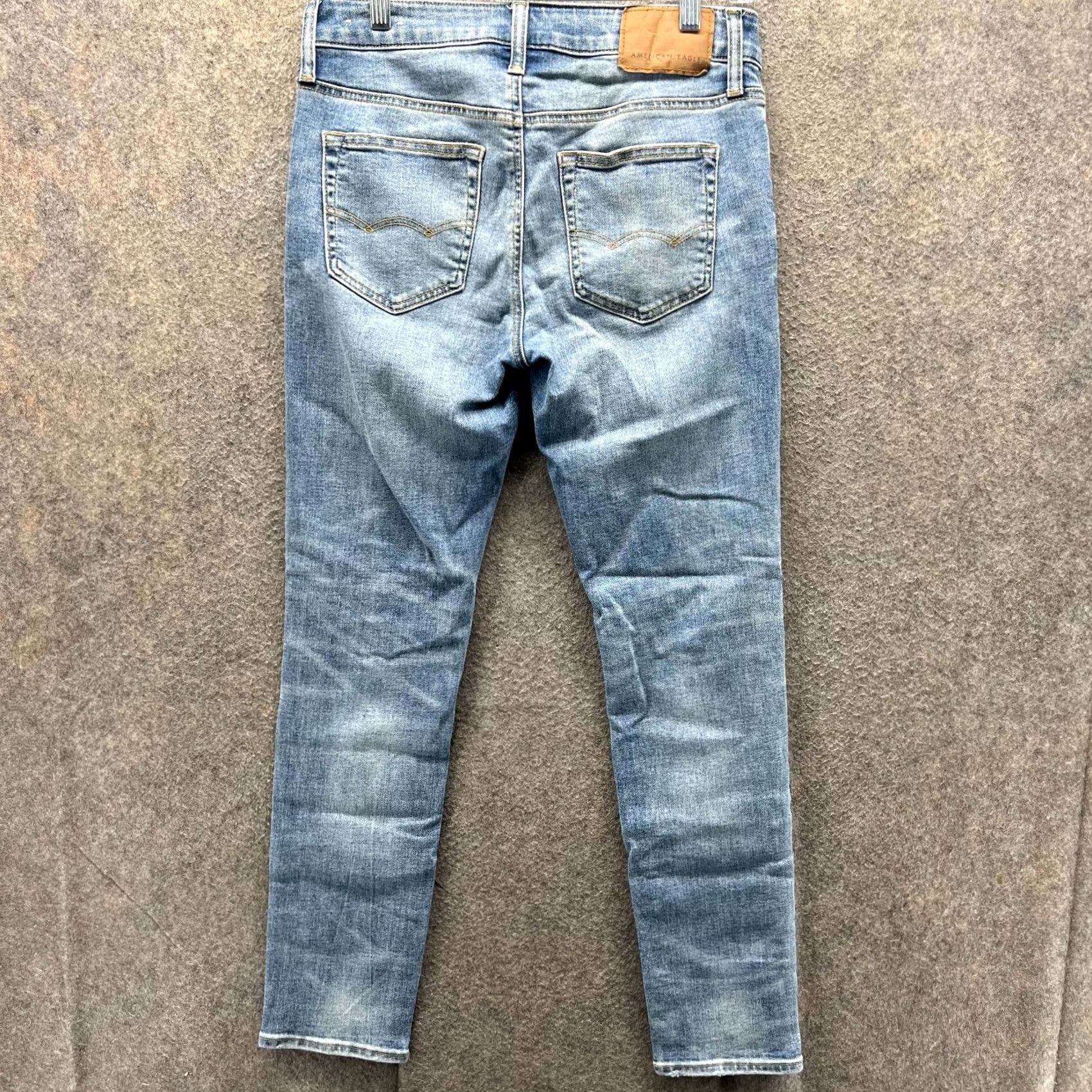 American Eagle Outfitters VINTAGE American Eagle Outfitters Jeans Mens 30x30 Blue Denim Slim Distressed 30 Regular Mens Jeans Distressed Blue Denim 30x30 Size US 30 / EU 46 - 2 Thumbnail