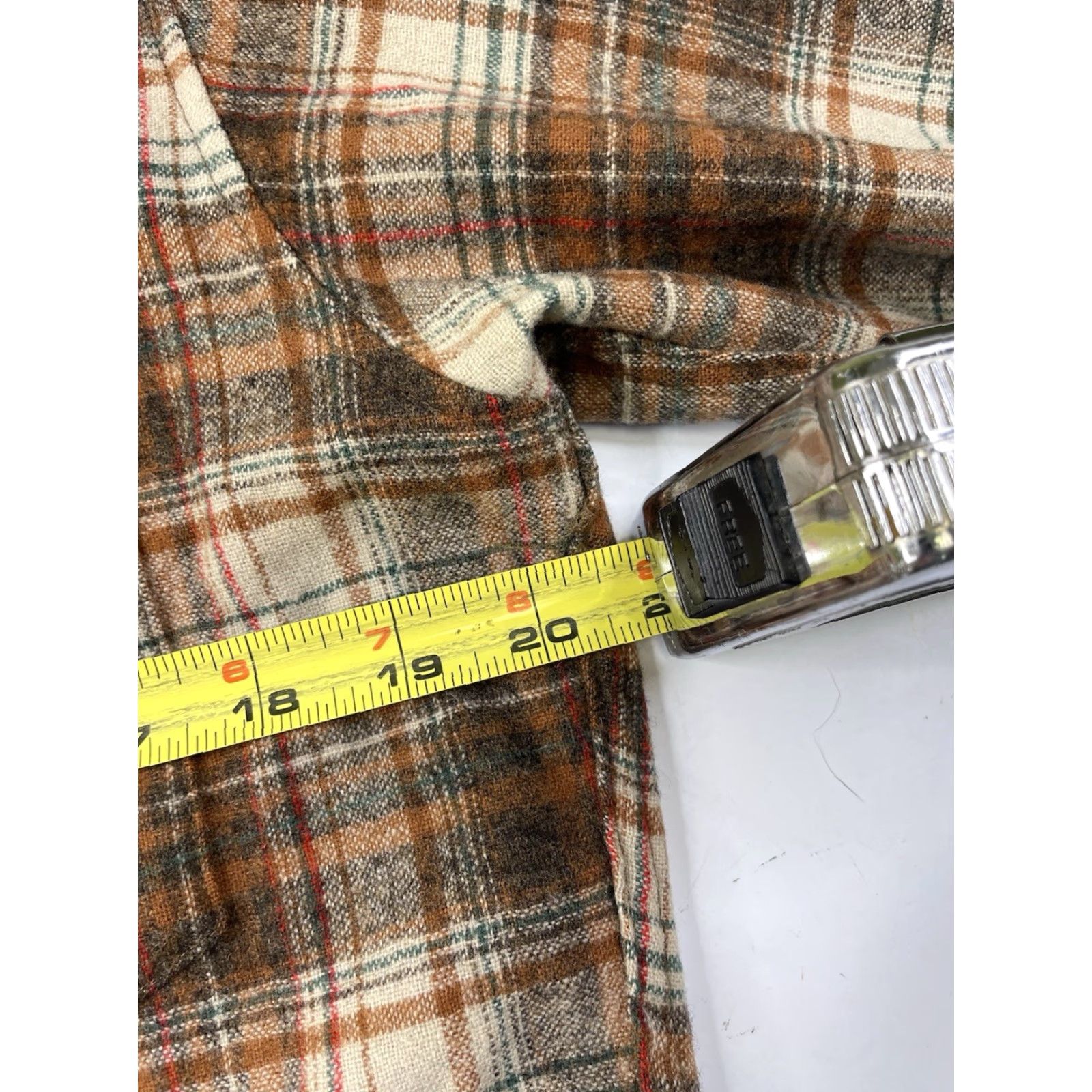 Pendleton VINTAGE Pendleton Wool Flannel Button-Up Plaid Shirt Men’s M Brown USA Made Size US M / EU 48-50 / 2 - 6 Thumbnail