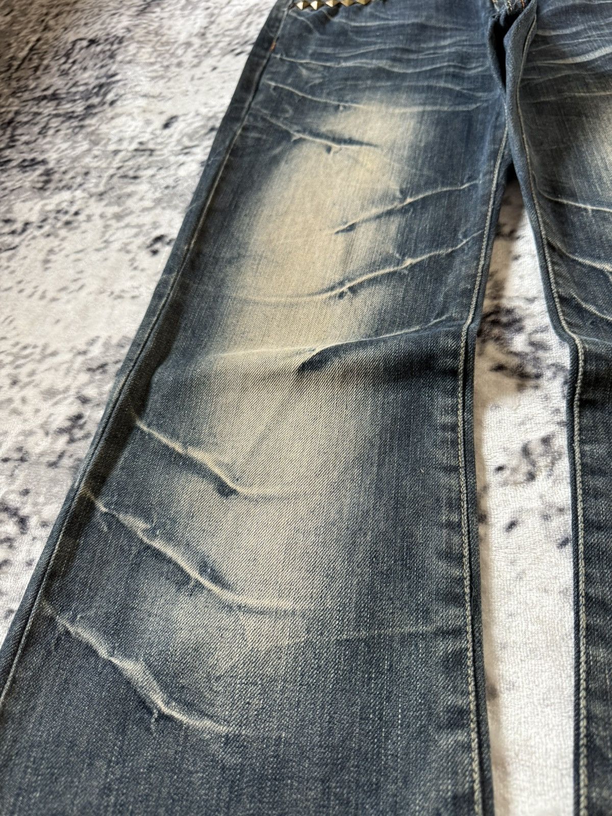Japanese Brand Tokyo Underground Studded Mud Wash Flared Jeans Size US 30 / EU 46 - 9 Thumbnail