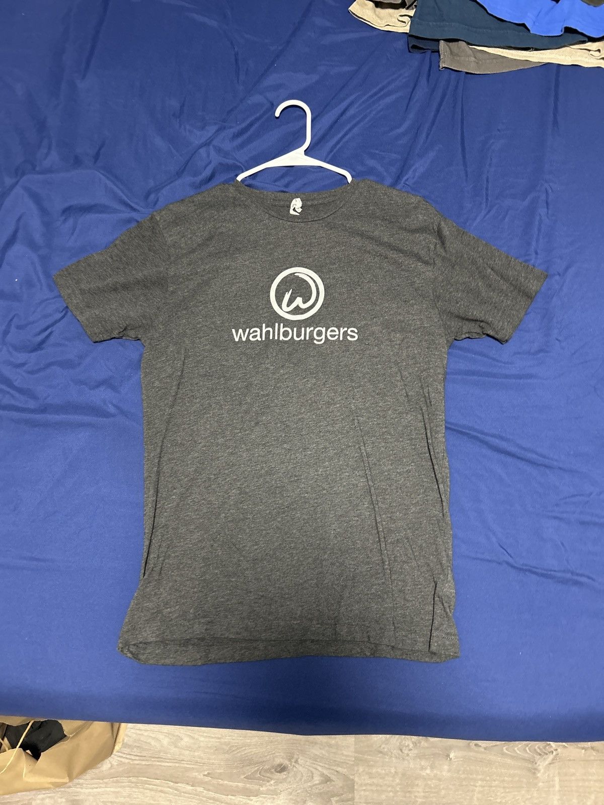 Vintage Wahlburgers T Shirt Medium Size US M / EU 48-50 / 2 - 1 Thumbnail