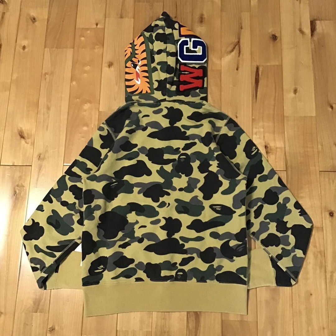 Bape BAPE Reflective camo shark full zip hoodie a bathing ape Size US S / EU 44-46 / 1 - 3 Thumbnail