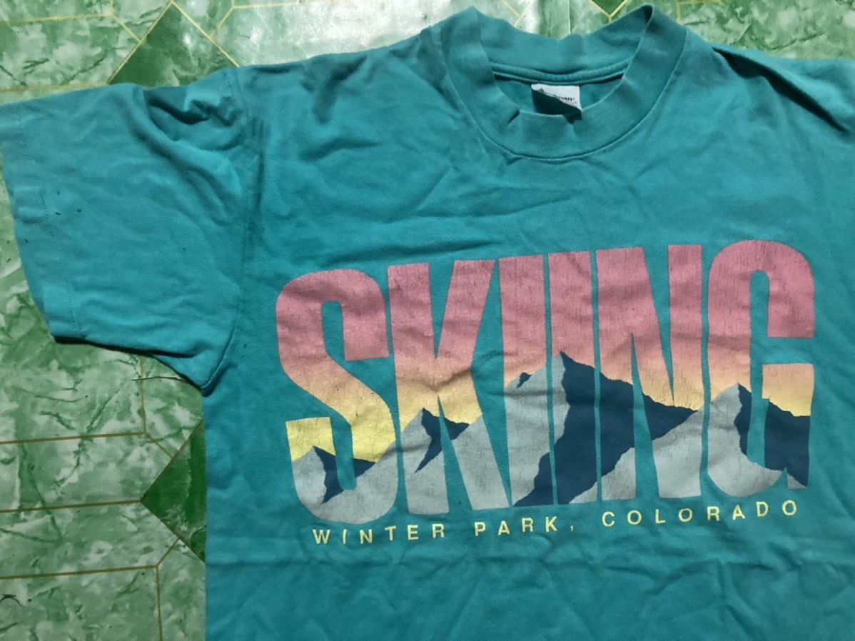 Vintage Vintage T-shirt Stedman Sking Winter park 80s Size US L / EU 52-54 / 3 - 2 Thumbnail