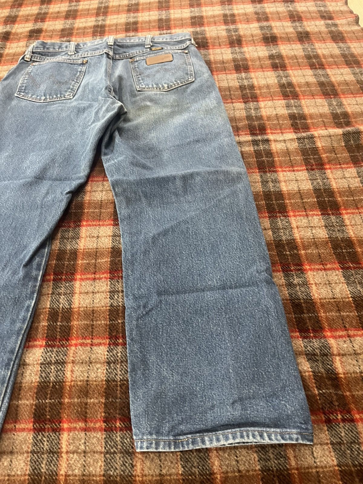 Wrangler Vintage 90’s made in USA Wrangler Cut medium washed jeans Size US 32 / EU 48 - 9 Thumbnail