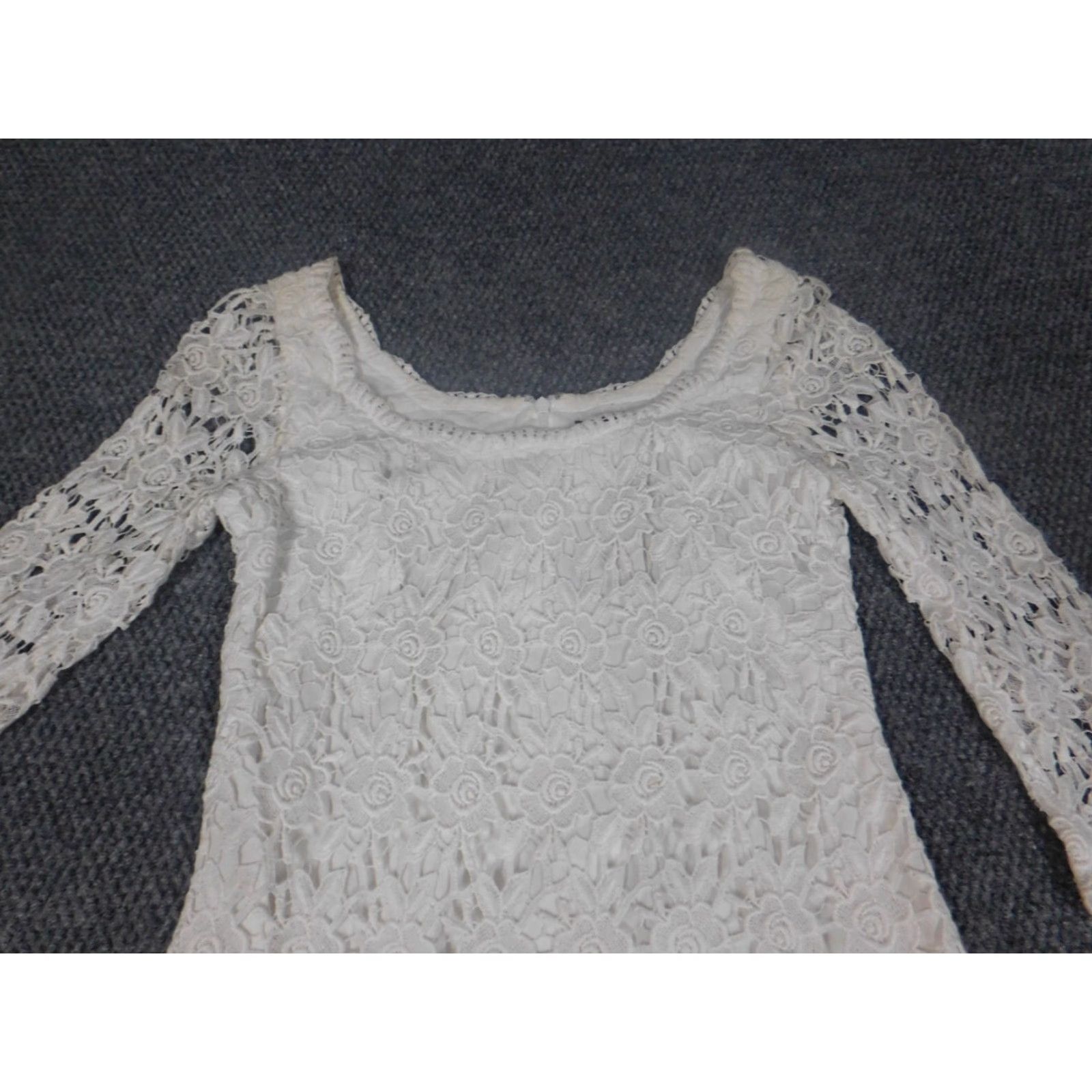 White House Black Market White House Black Market Womens Dress A-Line 6 White Floral Knit Mock Neck Zip Puff Sleeve Knee Length Lined Cotton Rayon Casual Summer Girls/Womens Size M / US 6-8 / IT 42-44 - 4 Thumbnail