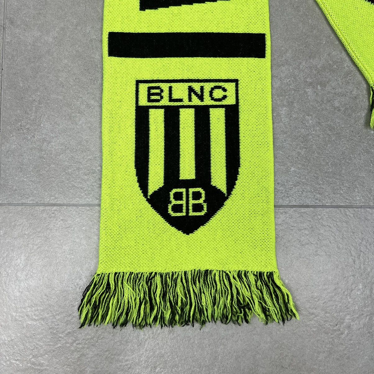 Balenciaga Balenciaga FW20 Knit Soccer Scarf in Neon Yellow Size ONE SIZE - 2 Thumbnail