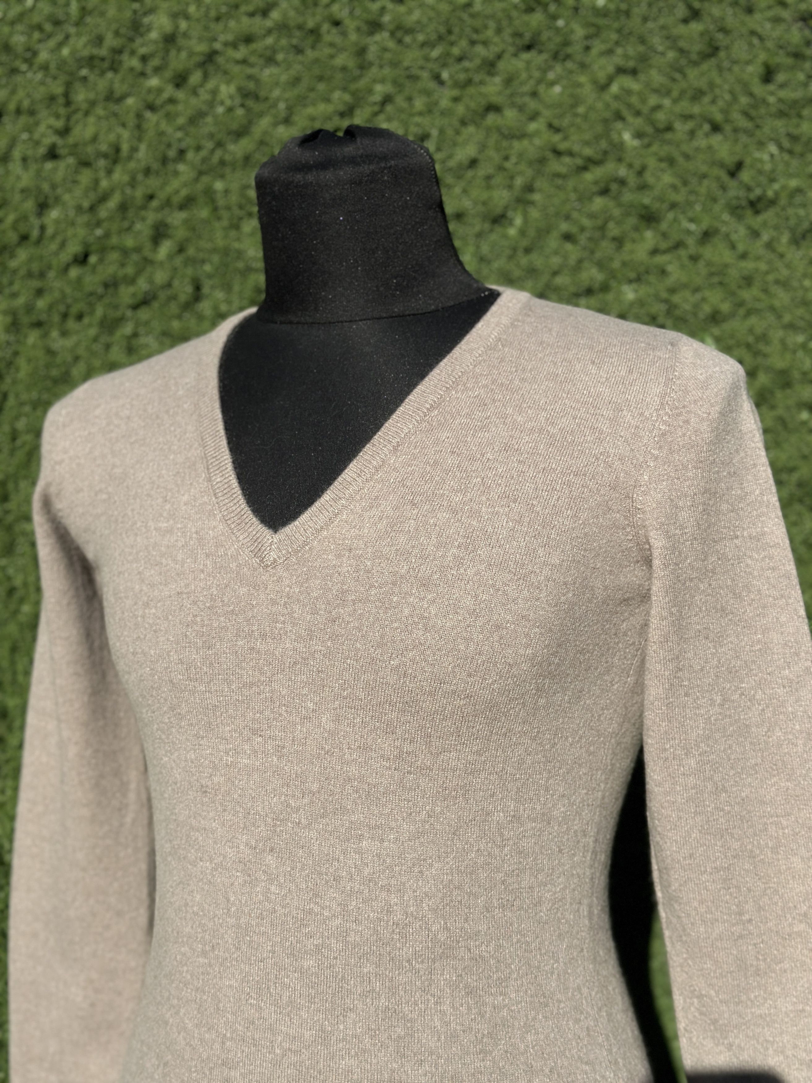 Brunello Cucinelli Brunello Cucinelli 100% Cashmere V Neck Elbow Patches M L Size M / US 6-8 / IT 42-44 - 10 Thumbnail