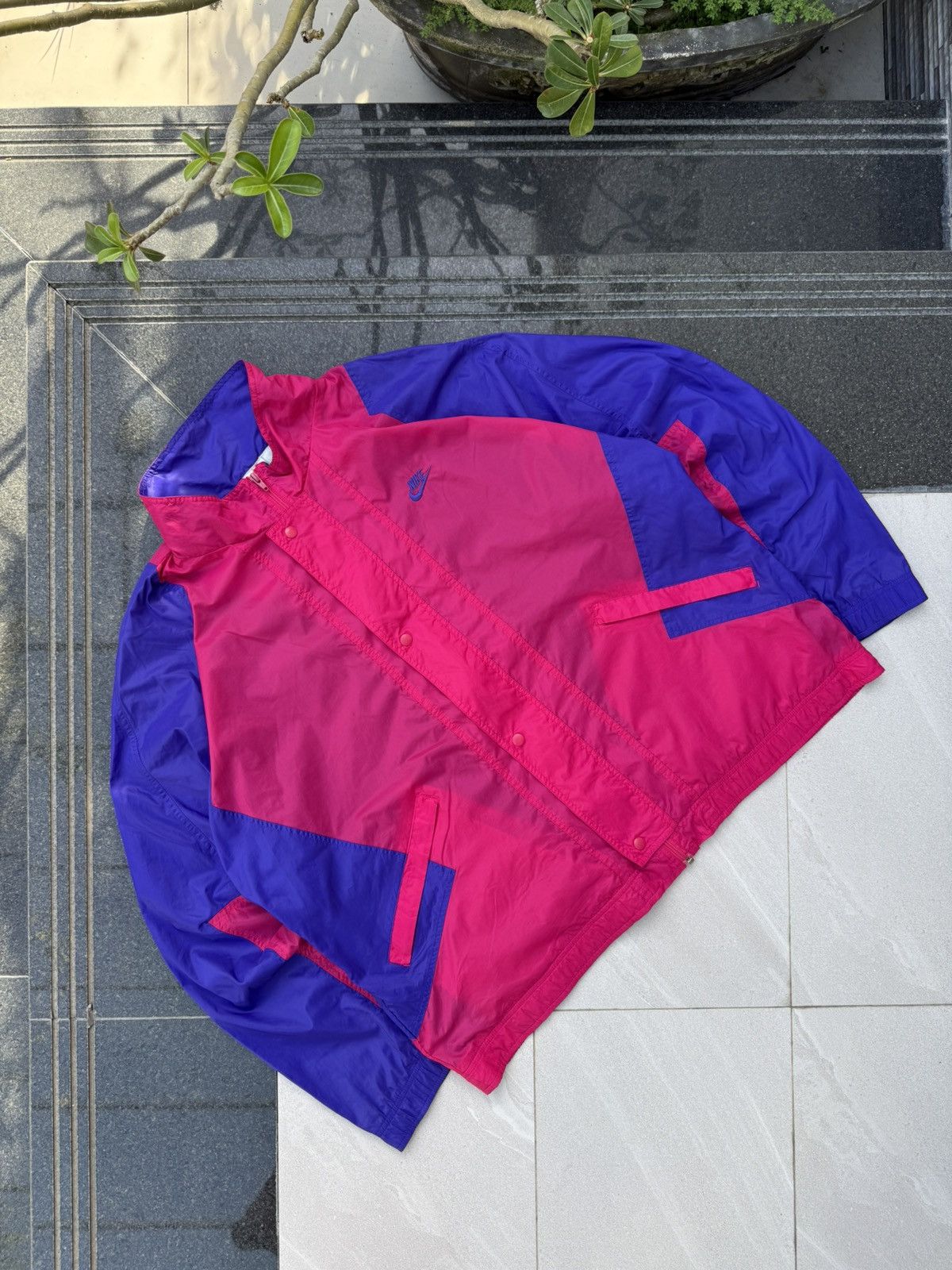 Nike × Vintage 90’s NIKE RARE SWOOSH Y2K RETRO USA ZIP NYLON JACKET Size US XXL / EU 58 / 5 - 1 Thumbnail