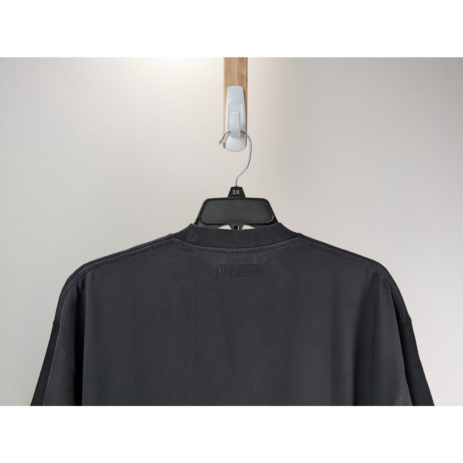 Vetements o1rshd1 Sunset Logo SS T-Shirt in Black Size US L / EU 52-54 / 3 - 10 Thumbnail