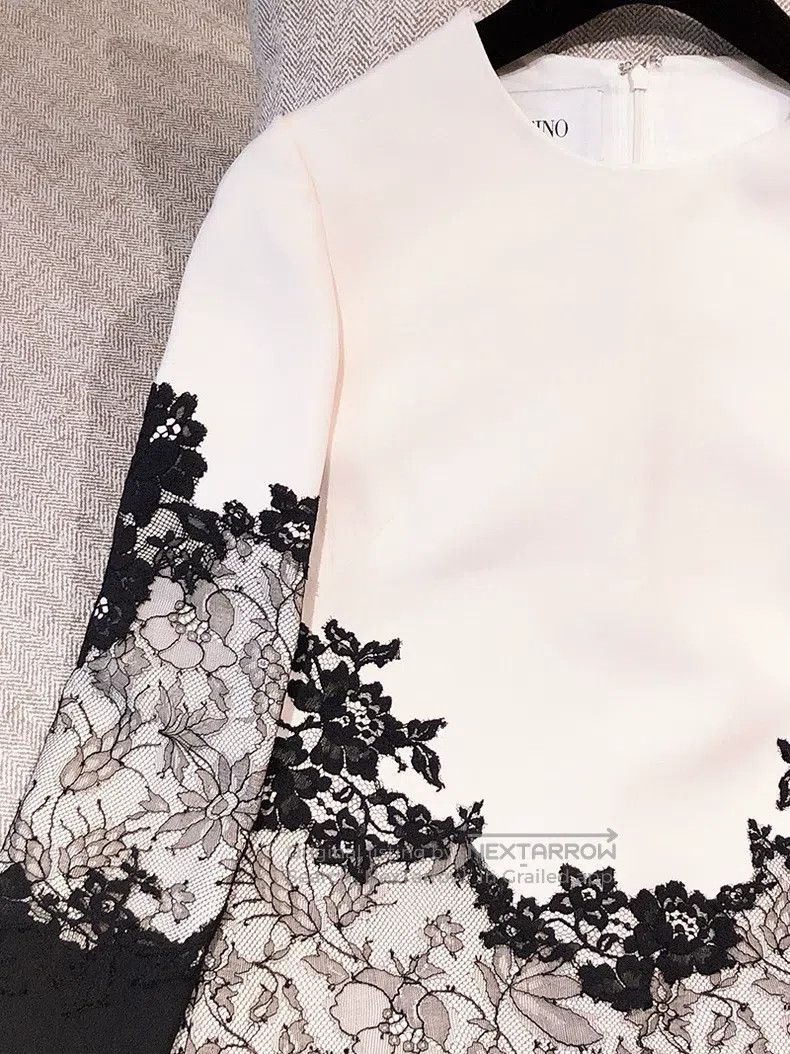 Valentino Valentino Color-blocked lace dress Size M / US 6-8 / IT 42-44 - 3 Thumbnail