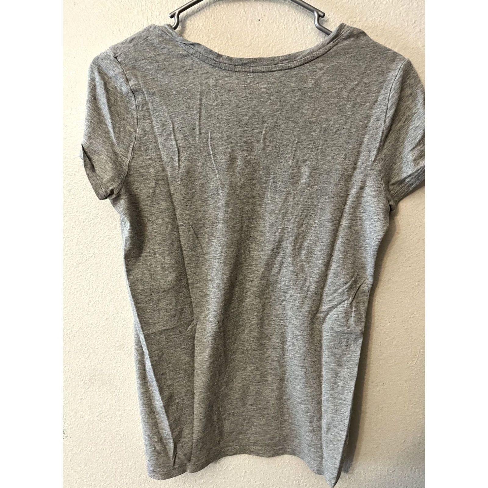 Gap Womens Gap Favorite Tee V-Neck Gray Solid Size Small Shirt Womens Size S / US 4 / IT 40 - 3 Thumbnail