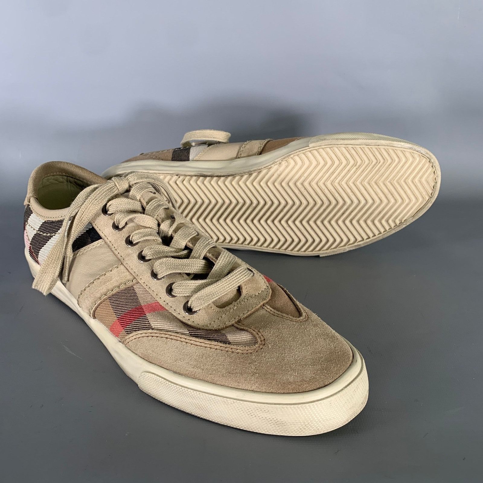 Burberry BURBERRY Size 10 Tan Brown Plaid Low Top Sneakers Size US 10 / EU 43 - 5 Thumbnail