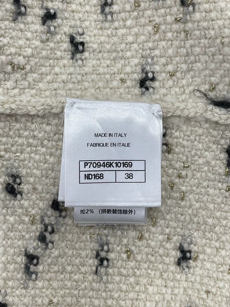 Chanel Chanel Castle series beige cow spotted pink rolled edge fo Size XS / US 0-2 / IT 36-38 - 7 Thumbnail