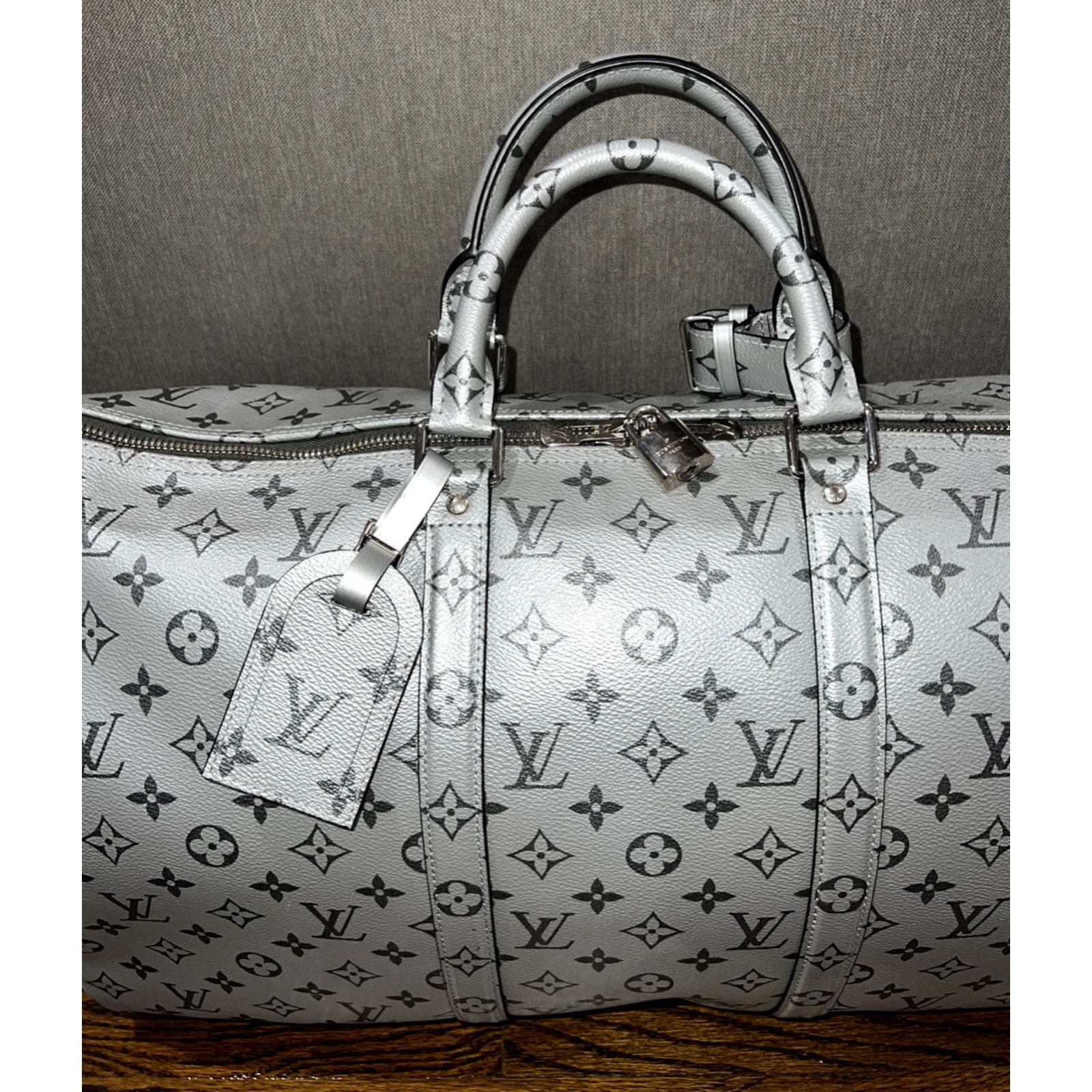 Louis Vuitton Louis Vuitton Keepall Bandouliere Monogram Travel Bag Size ONE SIZE - 4 Thumbnail