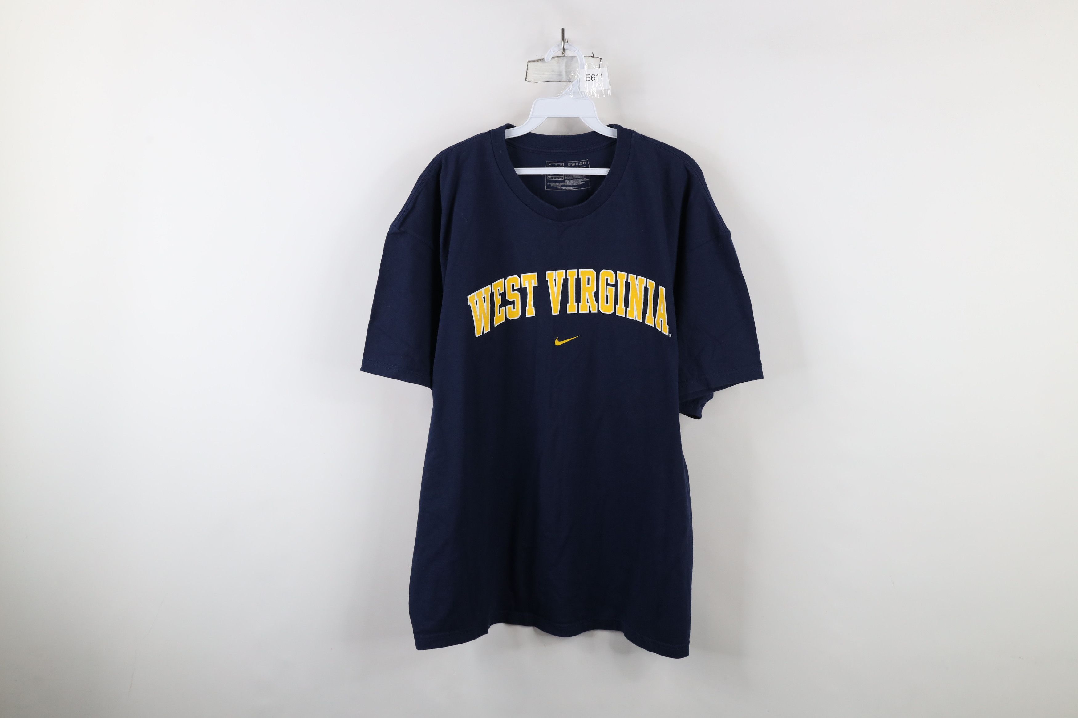 Nike × Vintage Vintage Nike Center Swoosh West Virginia University T-Shirt Size US XL / EU 56 / 4 - 1 Thumbnail