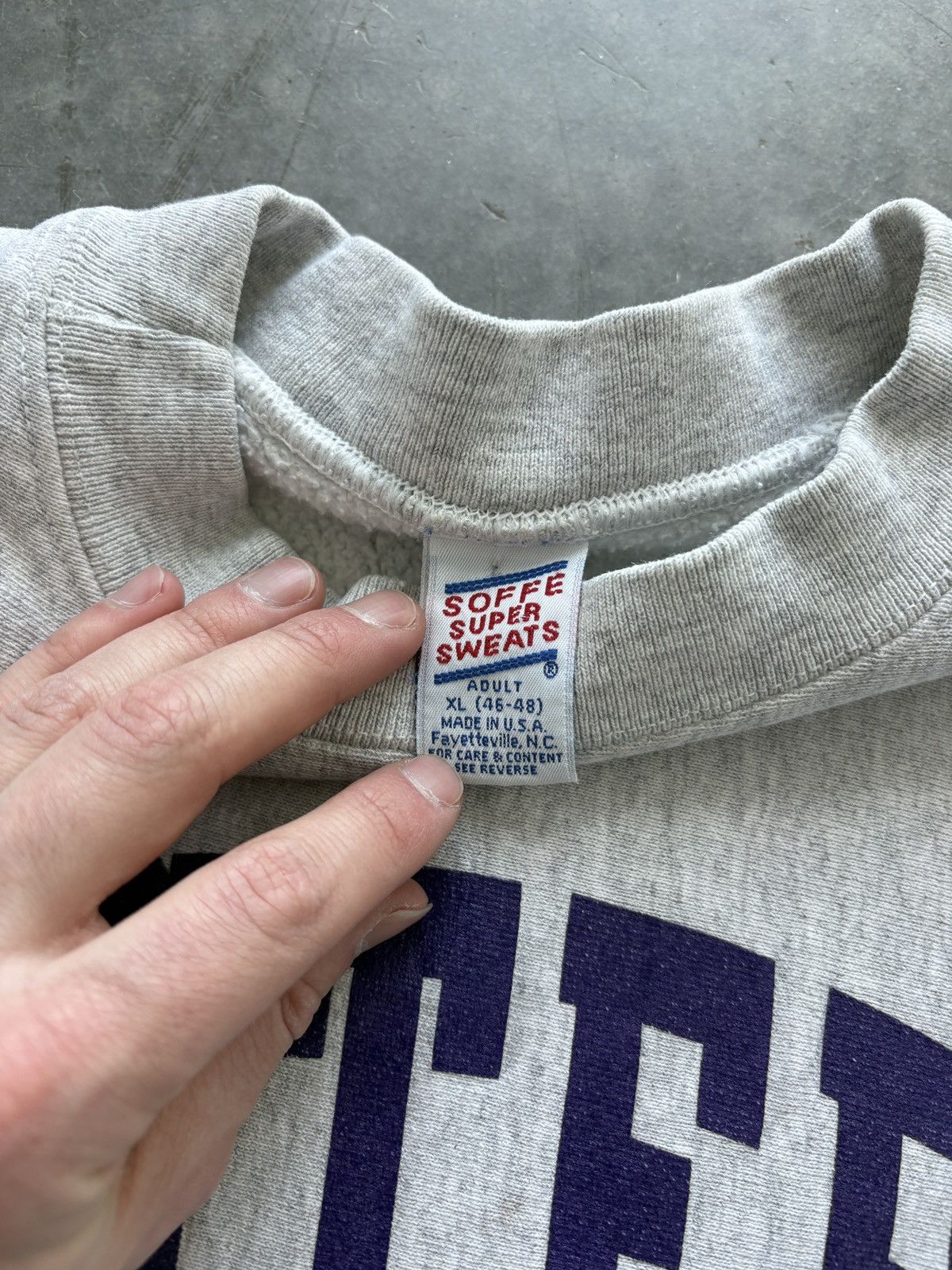 Soffe Vintage 90s Western Carolina Reverse Weave Style Sweatshirt Size US L / EU 52-54 / 3 - 3 Thumbnail
