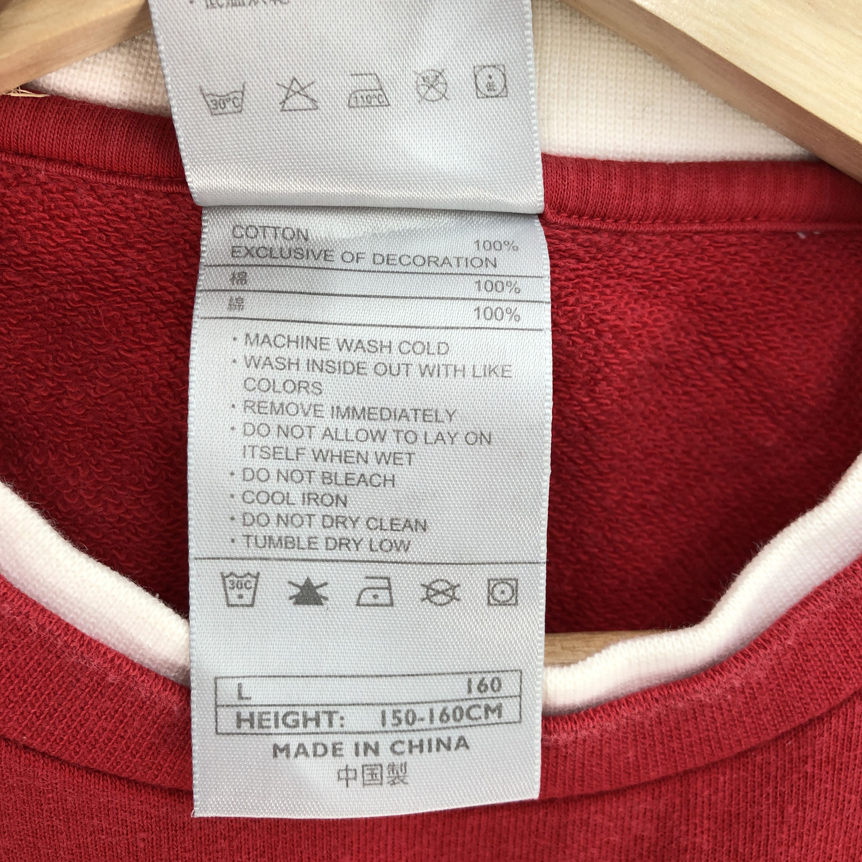 Nike Vintage Nike T Shirt Nike Swoosh Tees Nike ACG Tees Size US L / EU 52-54 / 3 - 7 Thumbnail
