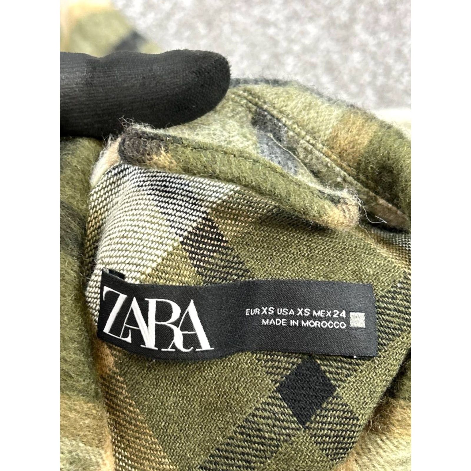 Zara Zara Shirt Womens XS Green White Beige Oversized Button Up Size XS / US 0-2 / IT 36-38 - 3 Thumbnail