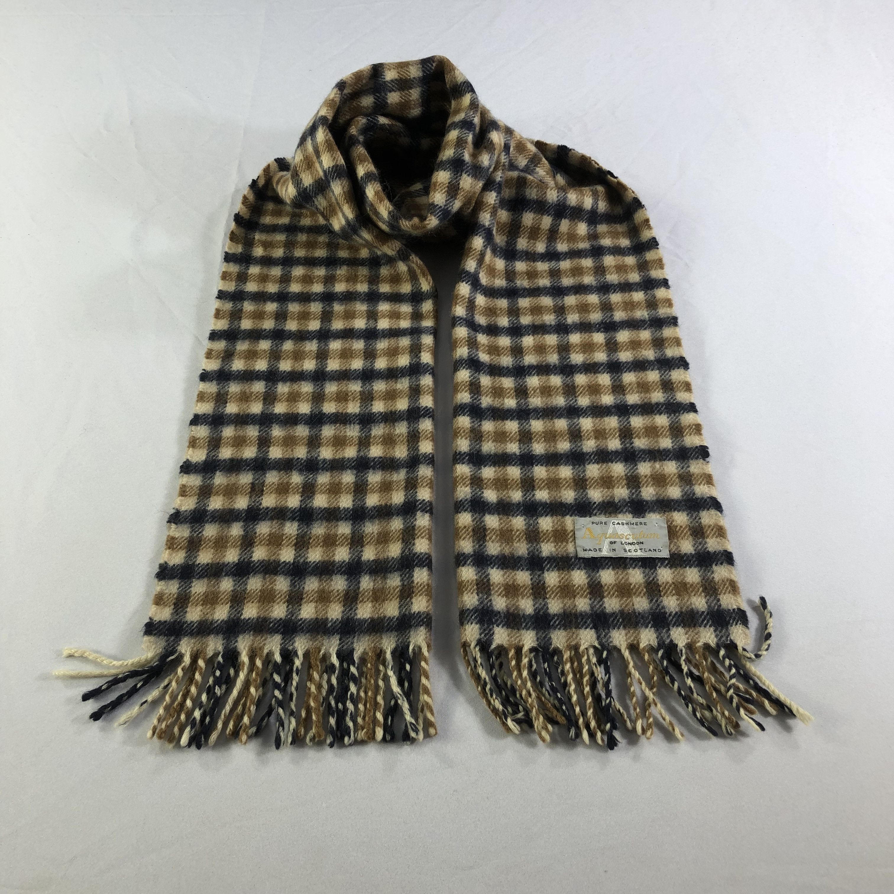 Aquascutum Aquascutum Iconic Gingham Wool Scarf Muffler V813 Size ONE SIZE - 1 Thumbnail