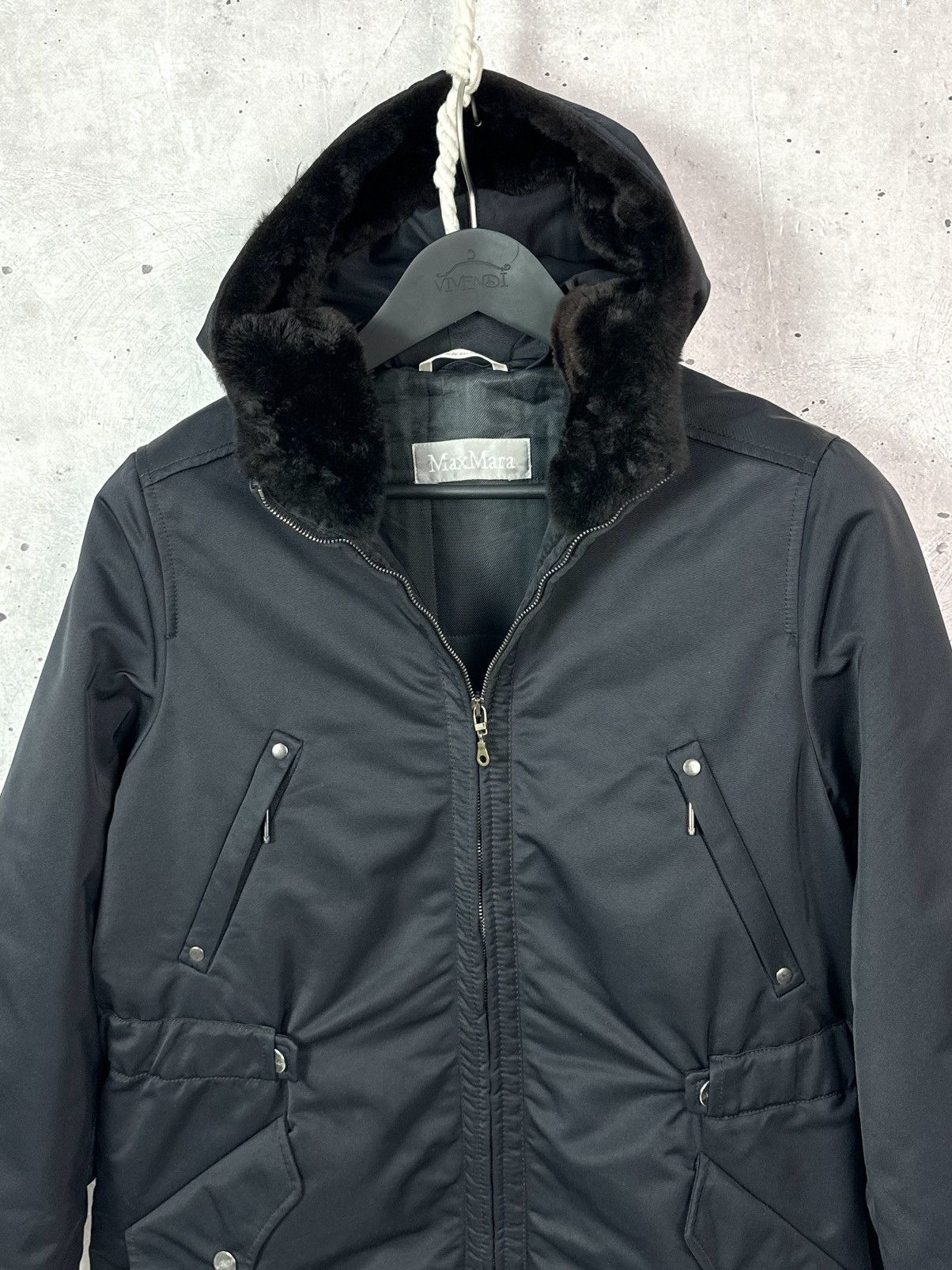 Max Mara Max Mara Multipocket Insulated Hooded With Fur Womens Jacket Size M / US 6-8 / IT 42-44 - 2 Thumbnail