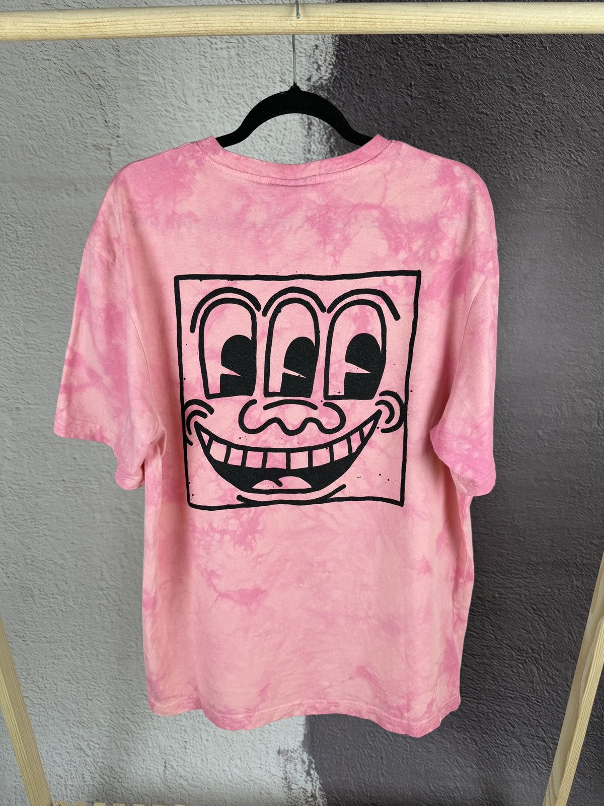 H&M × Keith Haring H&M x Keith Haring big logo tie dye relaxed fit tee shirt Size US M / EU 48-50 / 2 - 9 Thumbnail