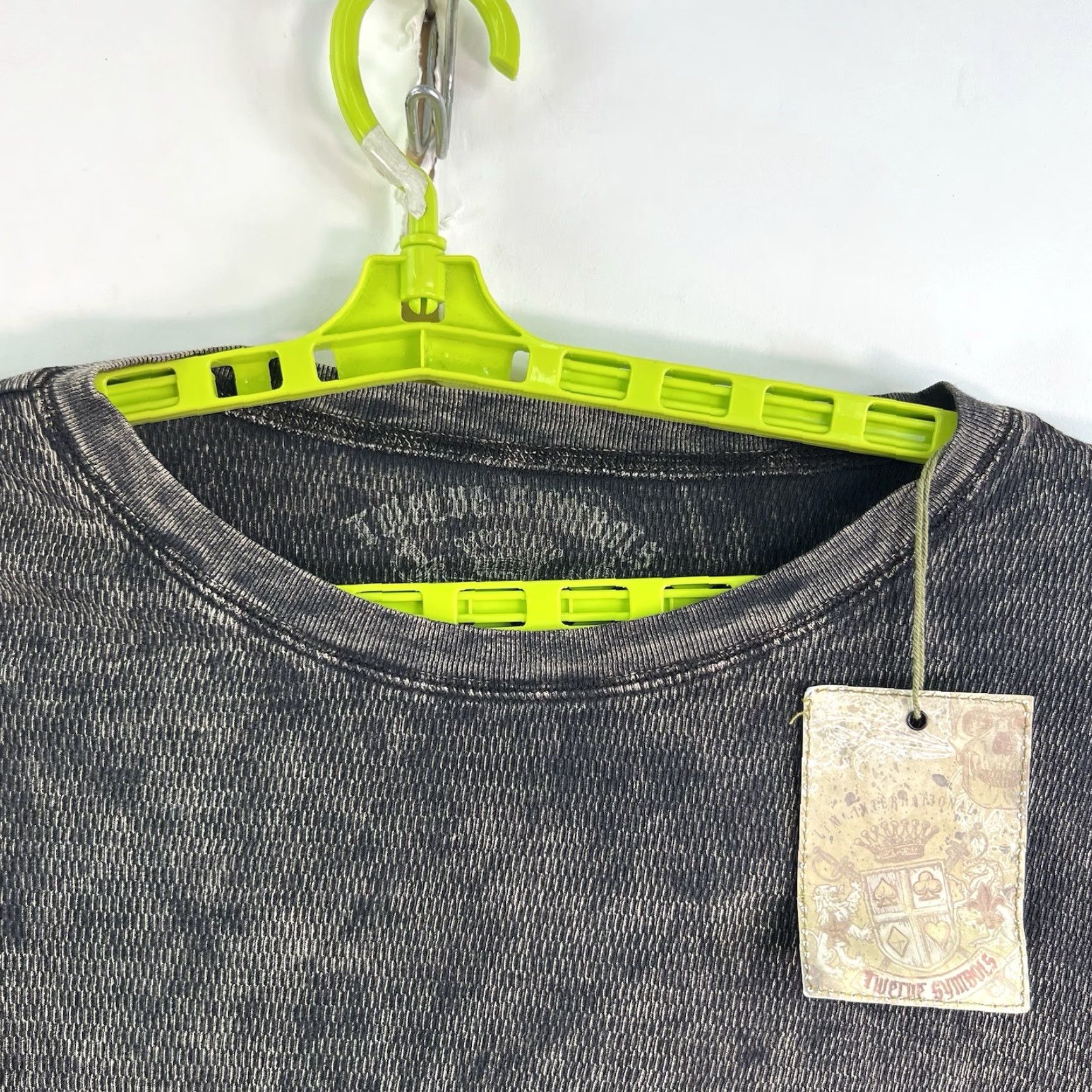 Vintage 12 Symbols Skull And Crossbones Waffle T-Shirt Size 2 XL Gray L Sleeve NWT Men’s Size US XXL / EU 58 / 5 - 4 Thumbnail