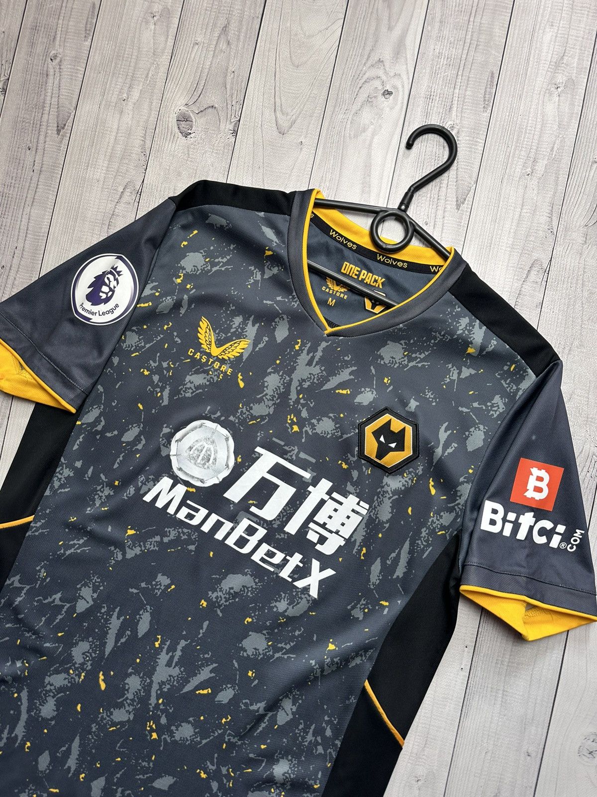 Other Wolverhampton soccer jersey Castore rare size M grey away Size US M / EU 48-50 / 2 - 2 Thumbnail