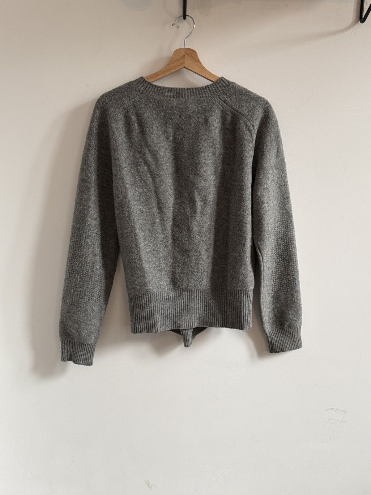 JW Anderson JW Anderson Wool Sweater Size M / US 6-8 / IT 42-44 - 2 Thumbnail