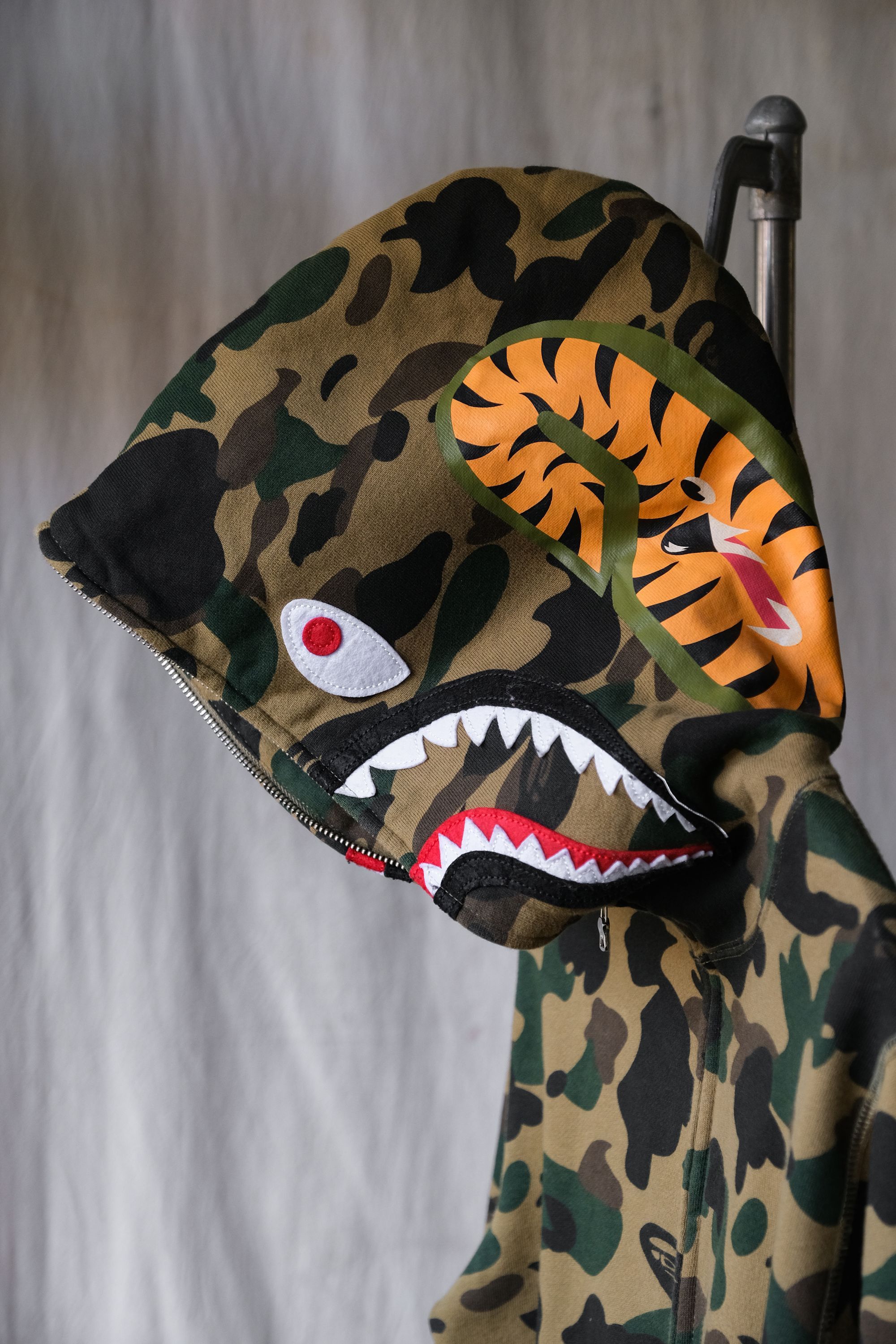Bape A BATHING APE BAPE Shark Full Zip Hoodie Size US S / EU 44-46 / 1 - 5 Thumbnail