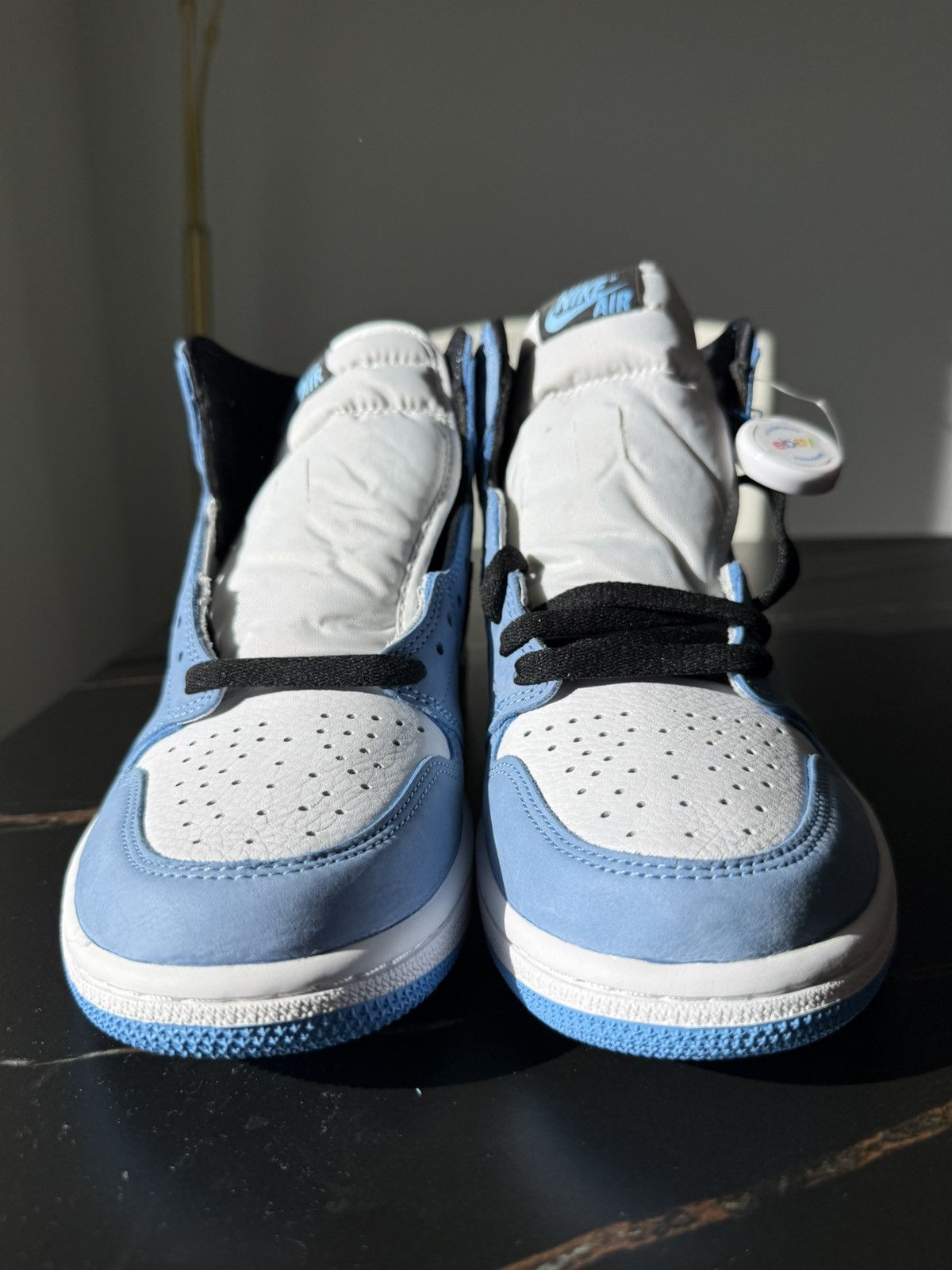 Nike Jordan 1 Retro High OG Universaty Blue Size US 9 / EU 42 - 2 Thumbnail