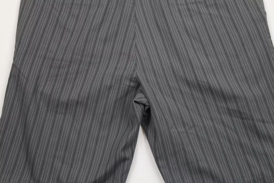 O'Neill × Vintage Vintage O'Neill Surfing Faded Striped Baggy Fit Shorts Gray Size US 36 / EU 52 - 11 Thumbnail