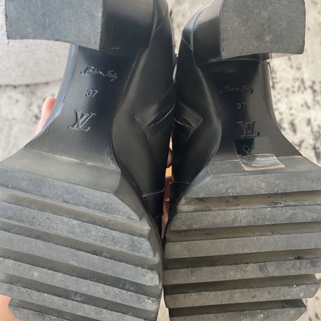 Louis Vuitton ✨ RARE✨ LOUIS VUITTON LEATHER STAR TRAIL ANKLE BOOTS Size US 7 / IT 37 - 12 Thumbnail