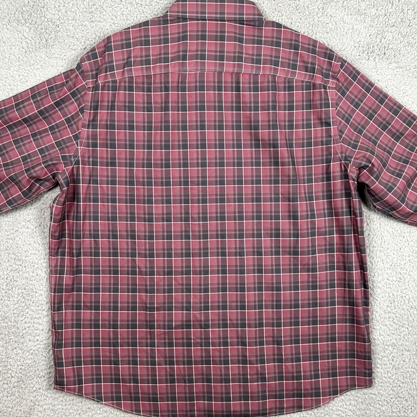 UNTUCKit UNTUCKit Mens 2XL Shirt Button Up Red Madras Plaid Wrinkle Free Authentic EUC Size US XXL / EU 58 / 5 - 3 Thumbnail