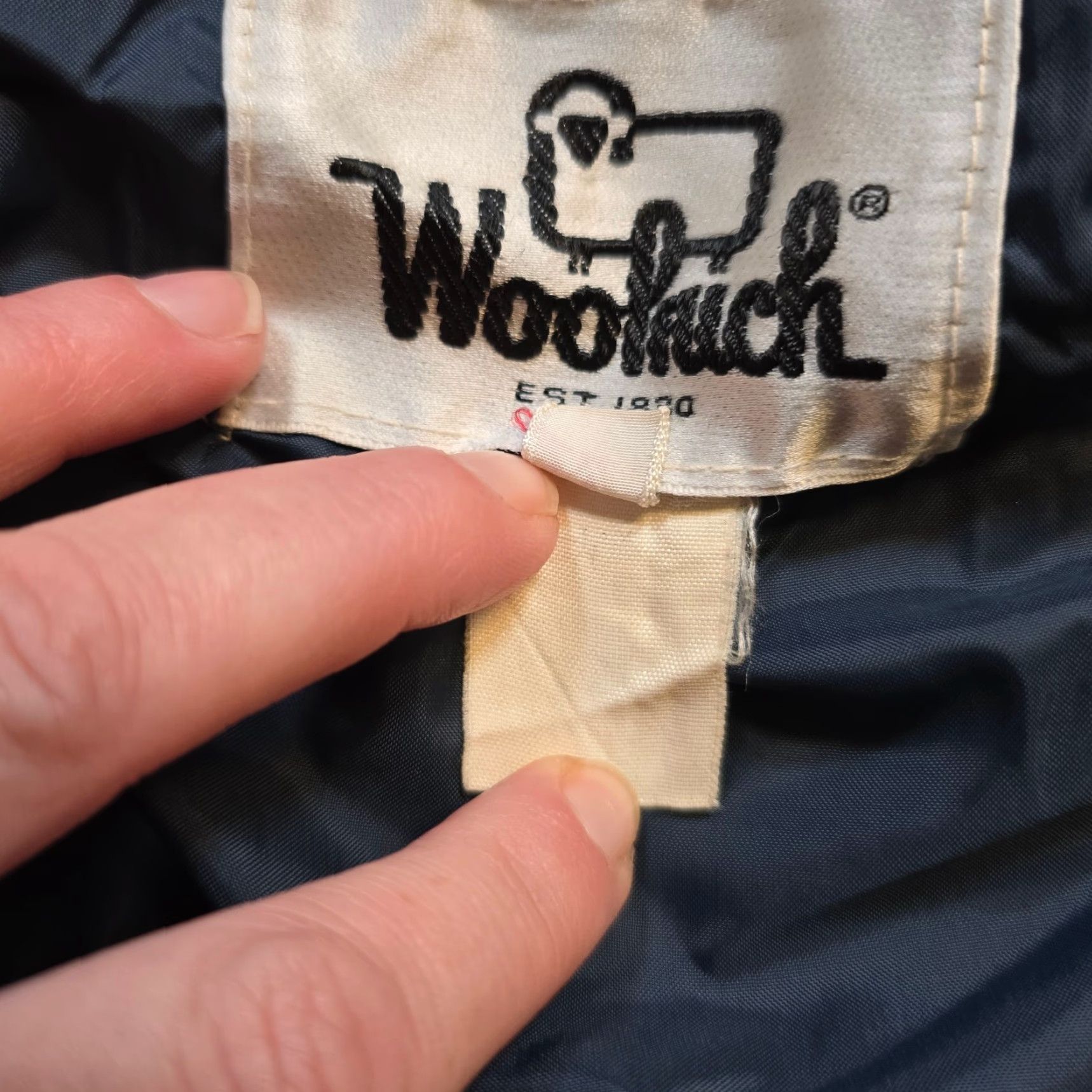 Vintage VINTAGE Woolrich Jacket Mens M Beige Parka Hooded Zip Pockets Utility Services: Heavy Duty Zipper, Front Pockets, Softshell, Travel, Workwear Mens Size US M / EU 48-50 / 2 - 4 Thumbnail