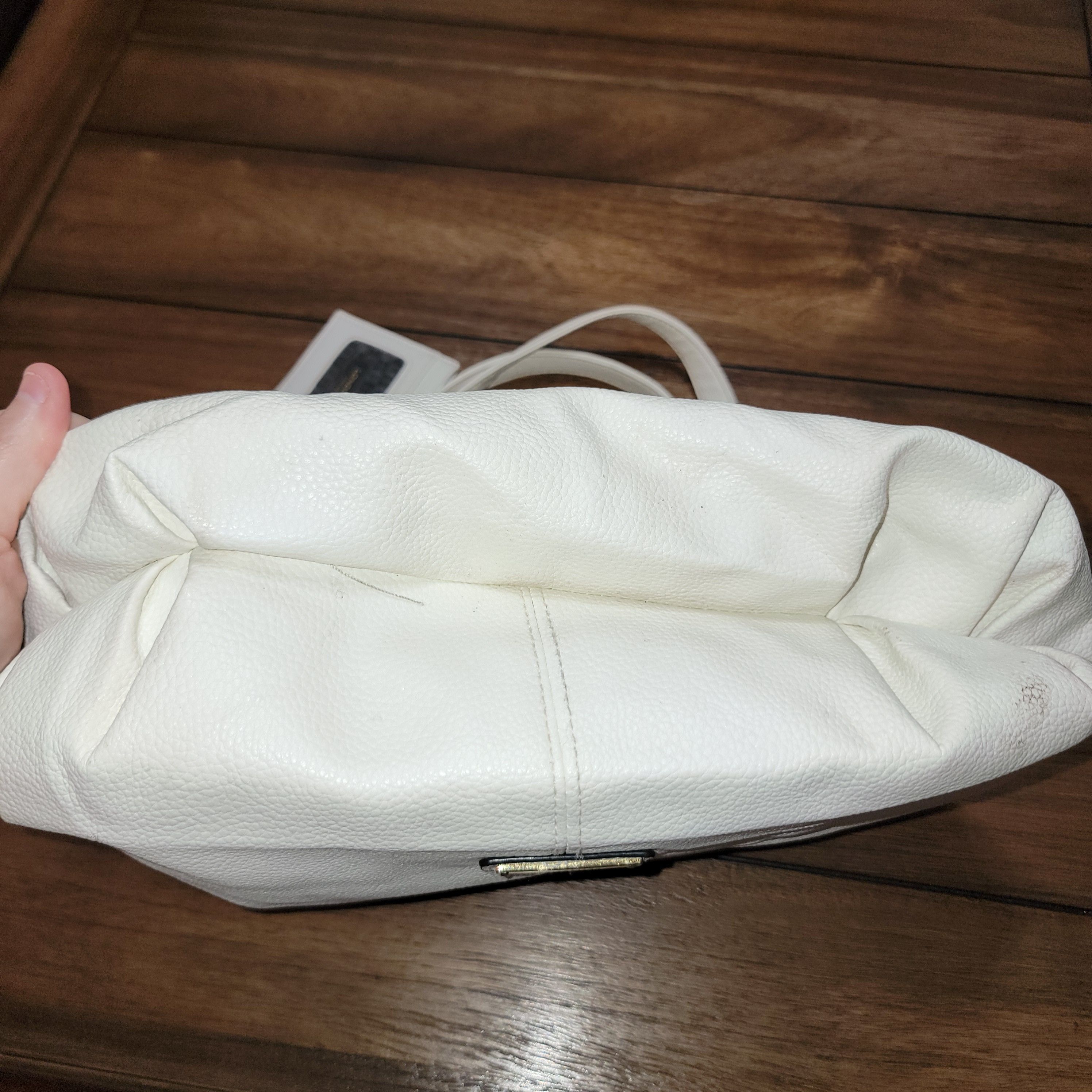 London Fog London Fog Collection Large White Shoulder Bag / Purse Size ONE SIZE - 4 Thumbnail