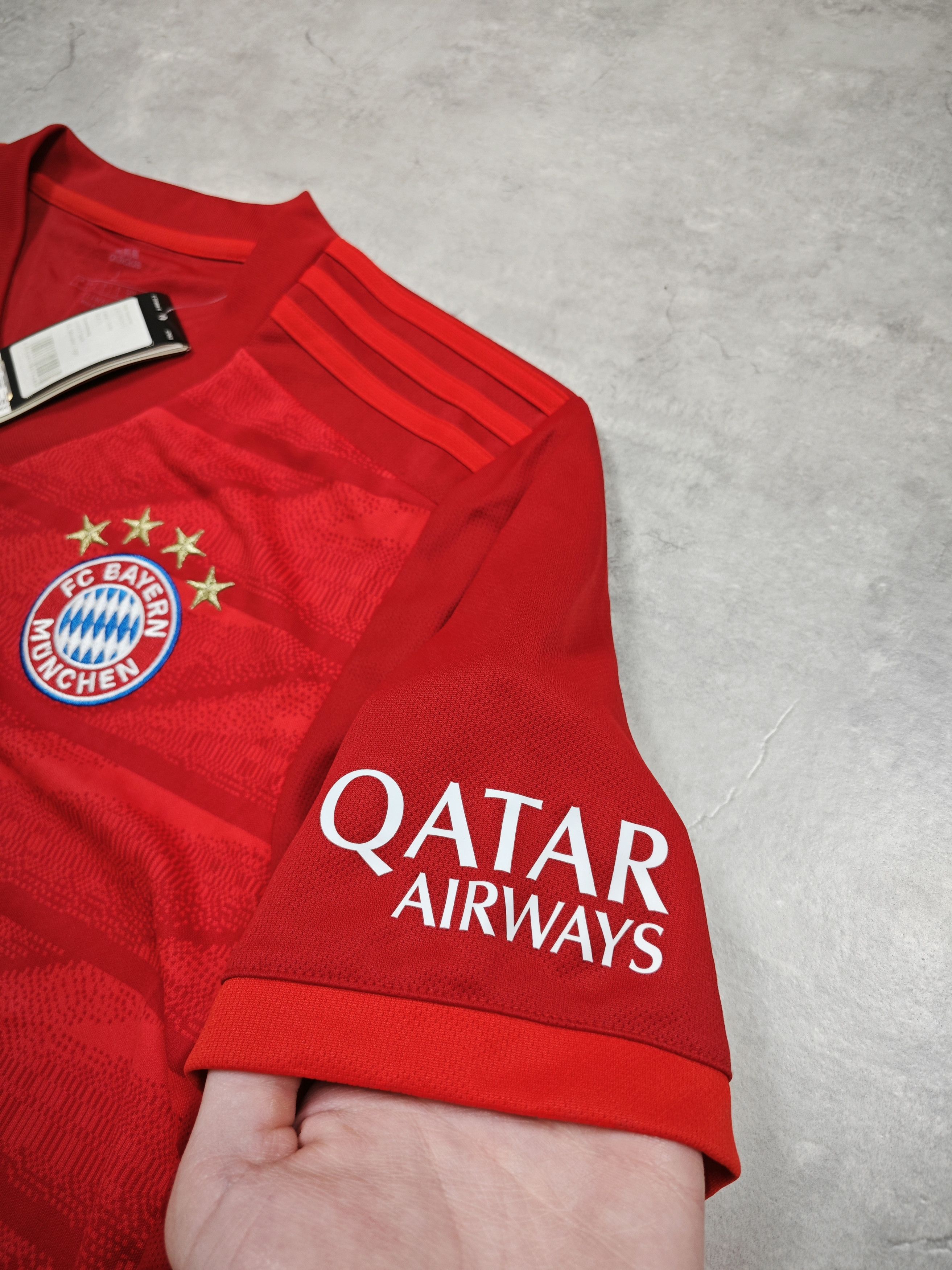 Adidas Bayern Munchen 25 FISCHER Size US L / EU 52-54 / 3 - 4 Thumbnail